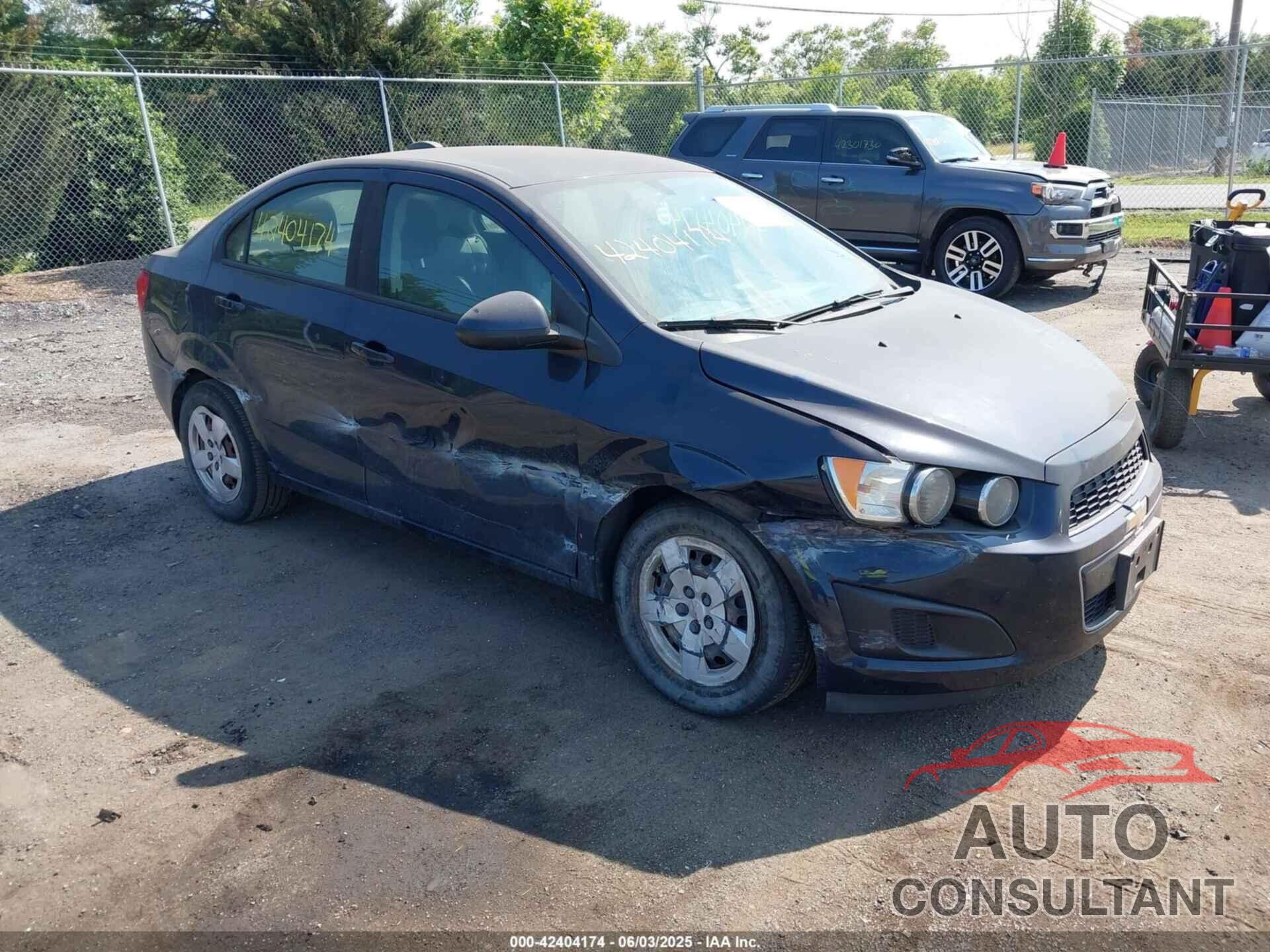CHEVROLET SONIC 2015 - 1G1JA5SH4F4135560