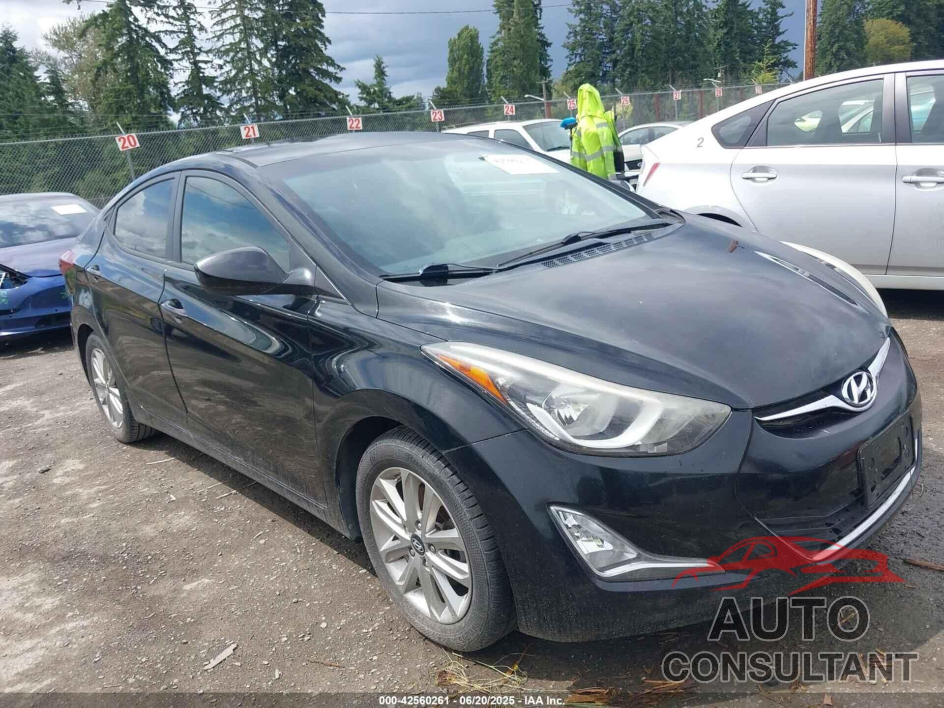 HYUNDAI ELANTRA 2015 - KMHDH4AE8FU263538