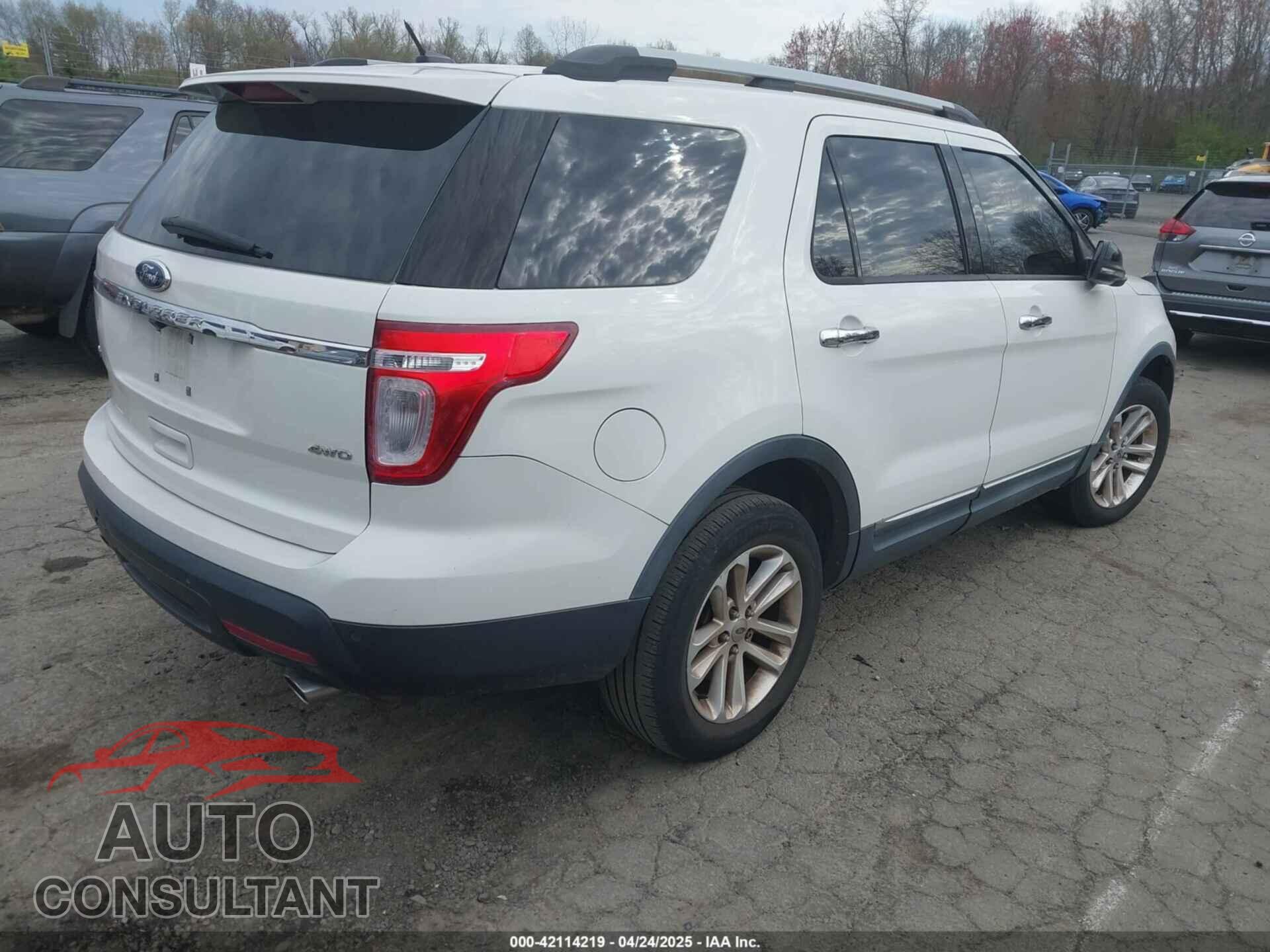FORD EXPLORER 2011 - 1FMHK8D84BGA01038