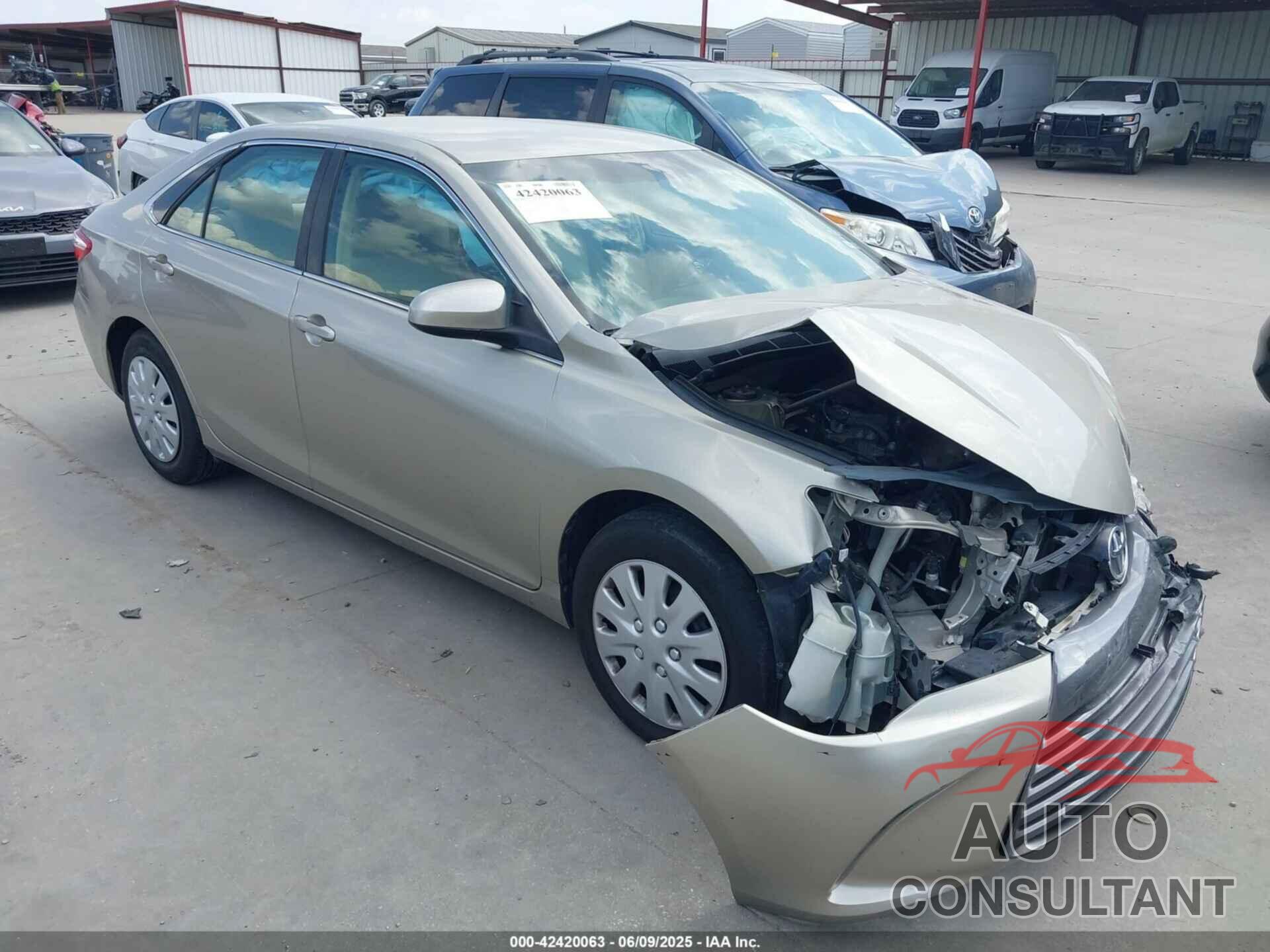 TOYOTA CAMRY 2015 - 4T4BF1FK2FR470328
