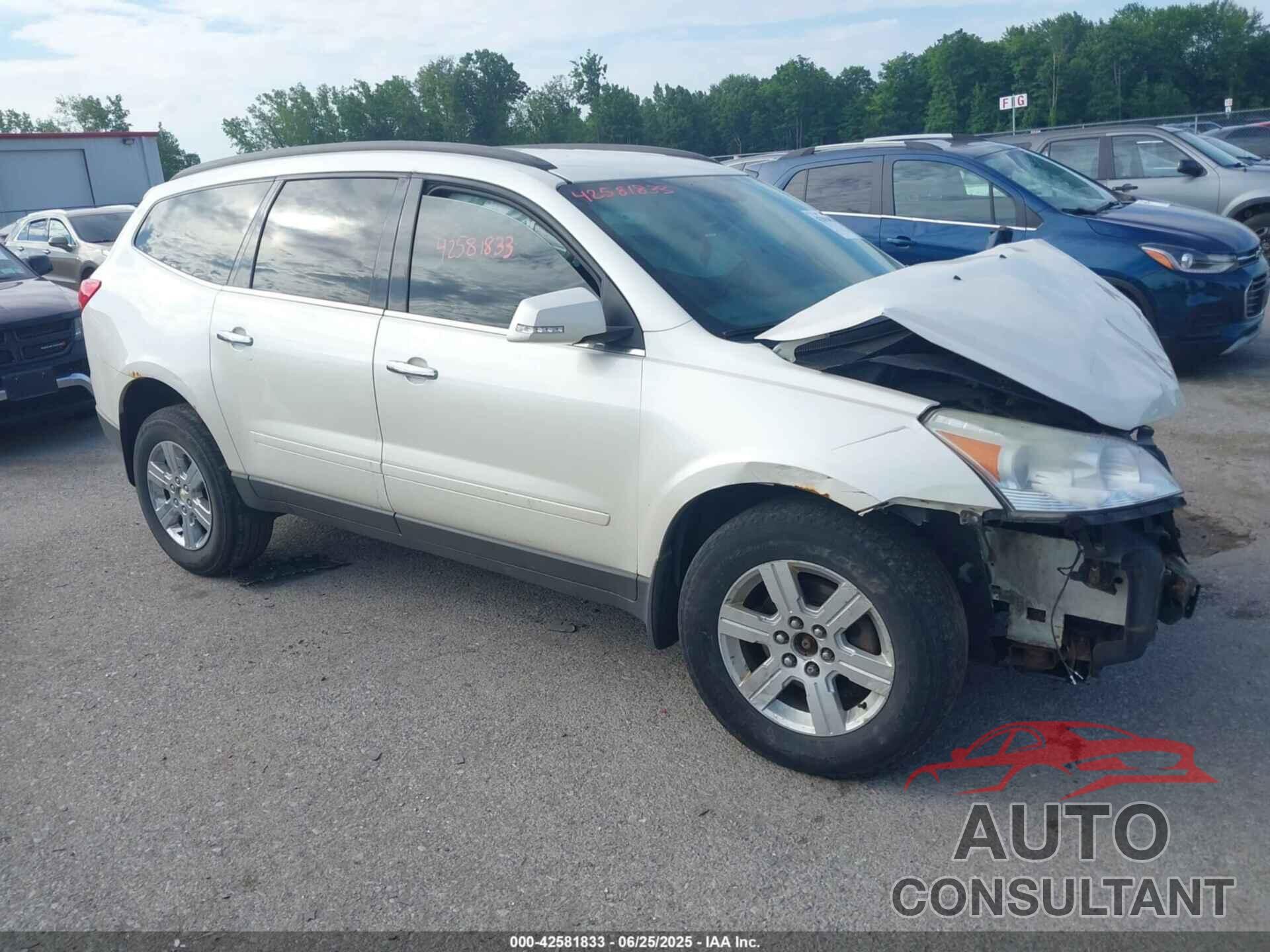 CHEVROLET TRAVERSE 2012 - 1GNKVGED0CJ422693
