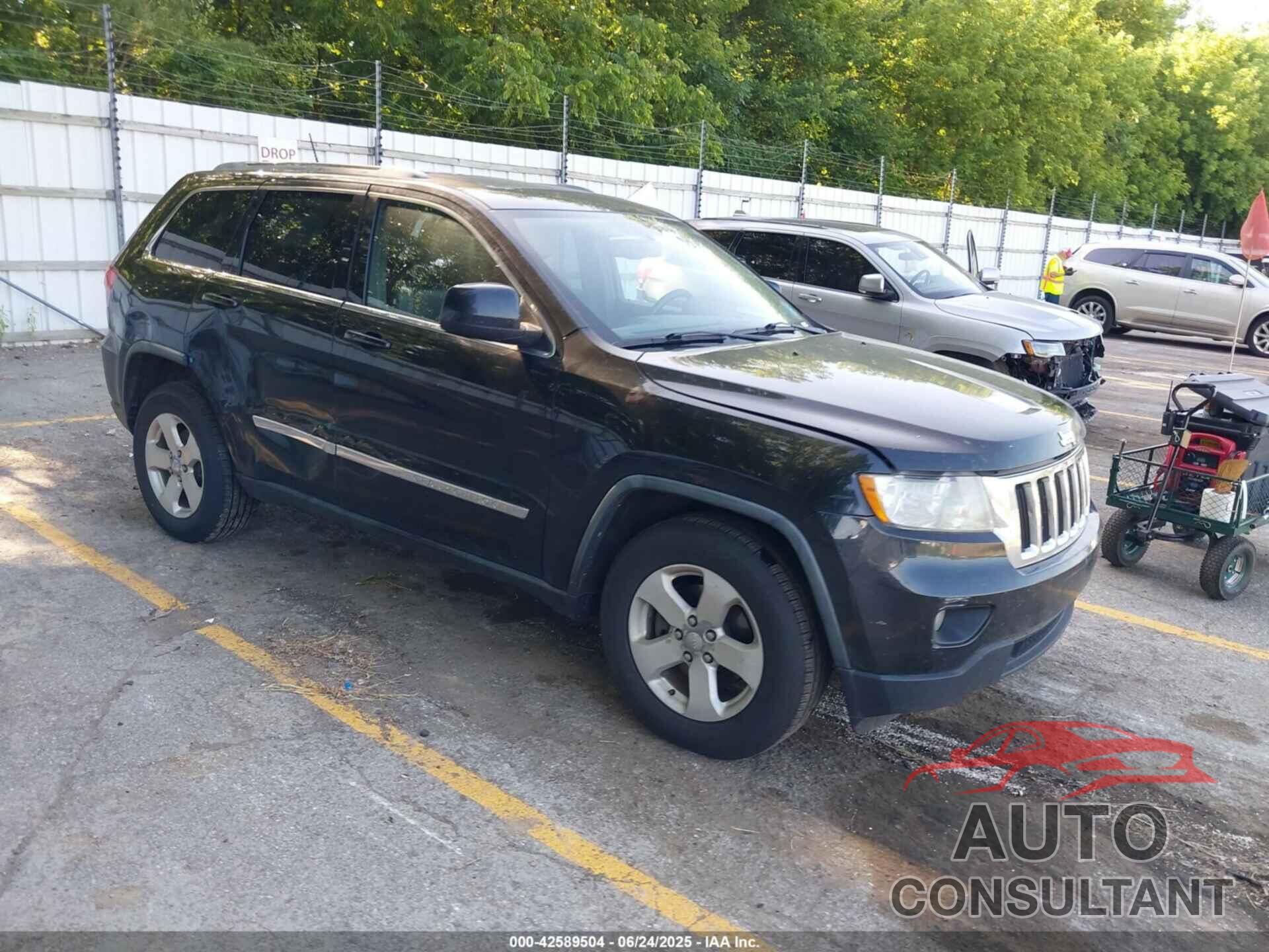 JEEP GRAND CHEROKEE 2011 - 1J4RR4GG6BC550256
