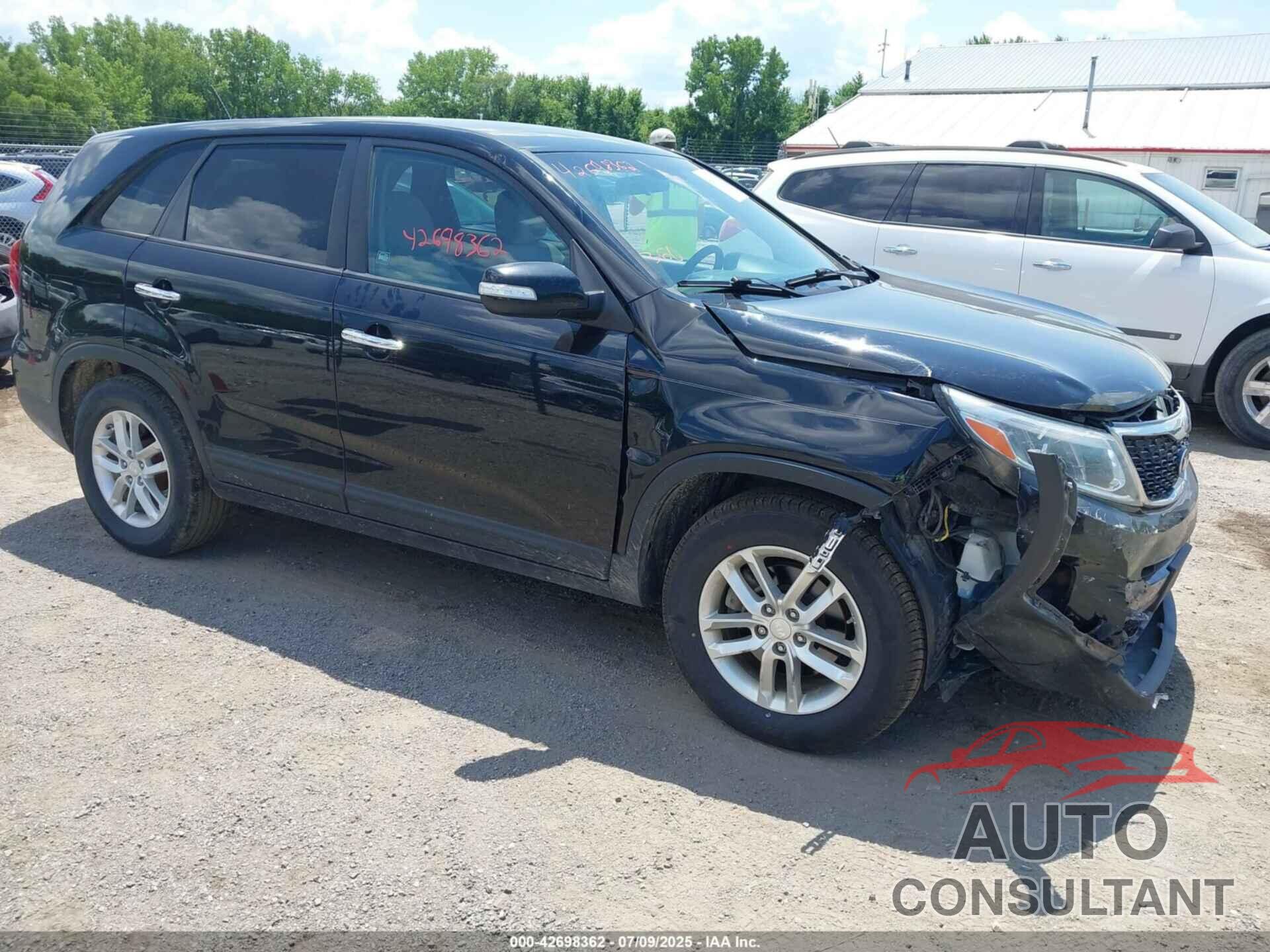 KIA SORENTO 2015 - 5XYKT3A69FG602631