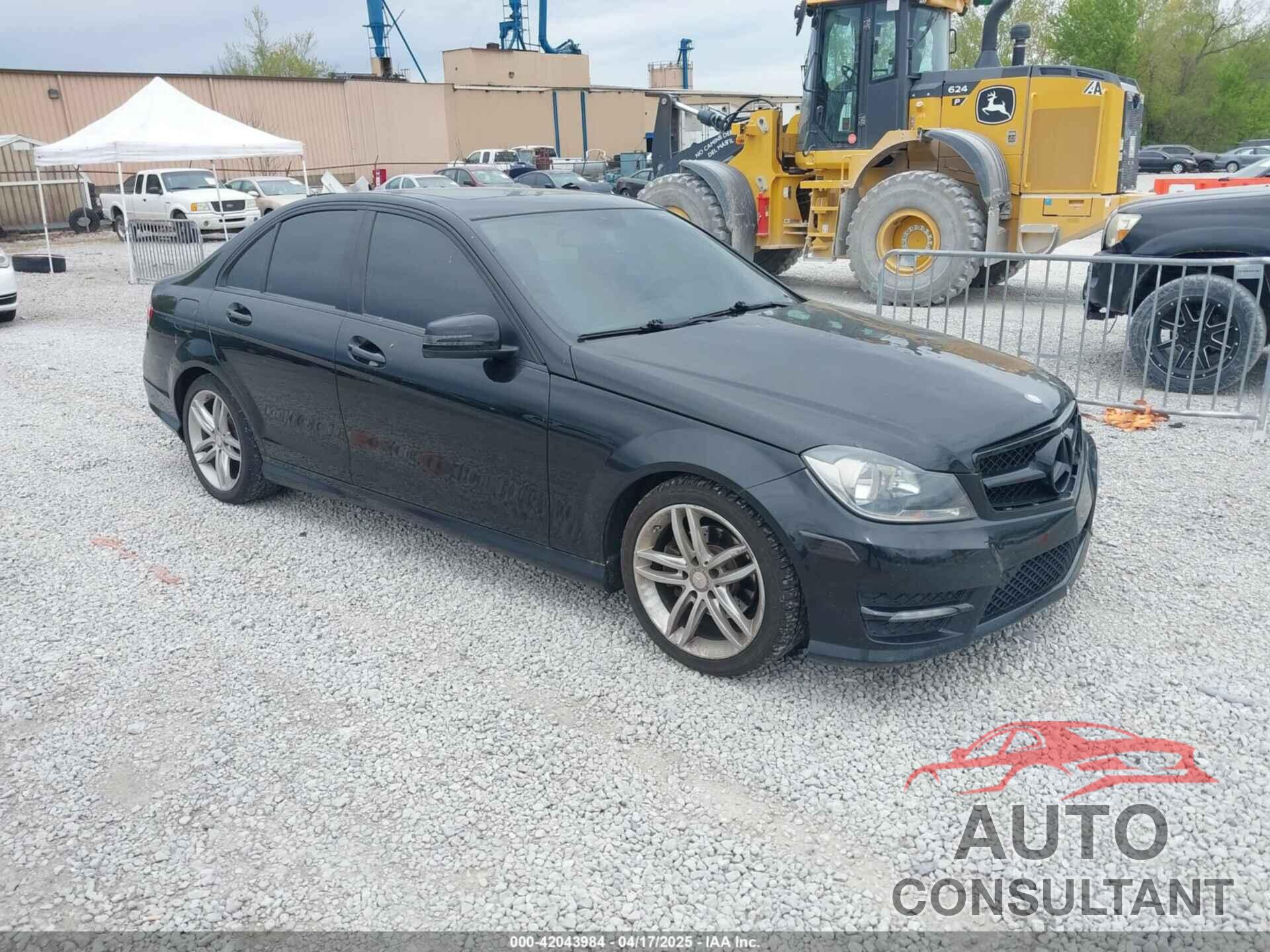 MERCEDES-BENZ C 300 2012 - WDDGF8BB4CR239907