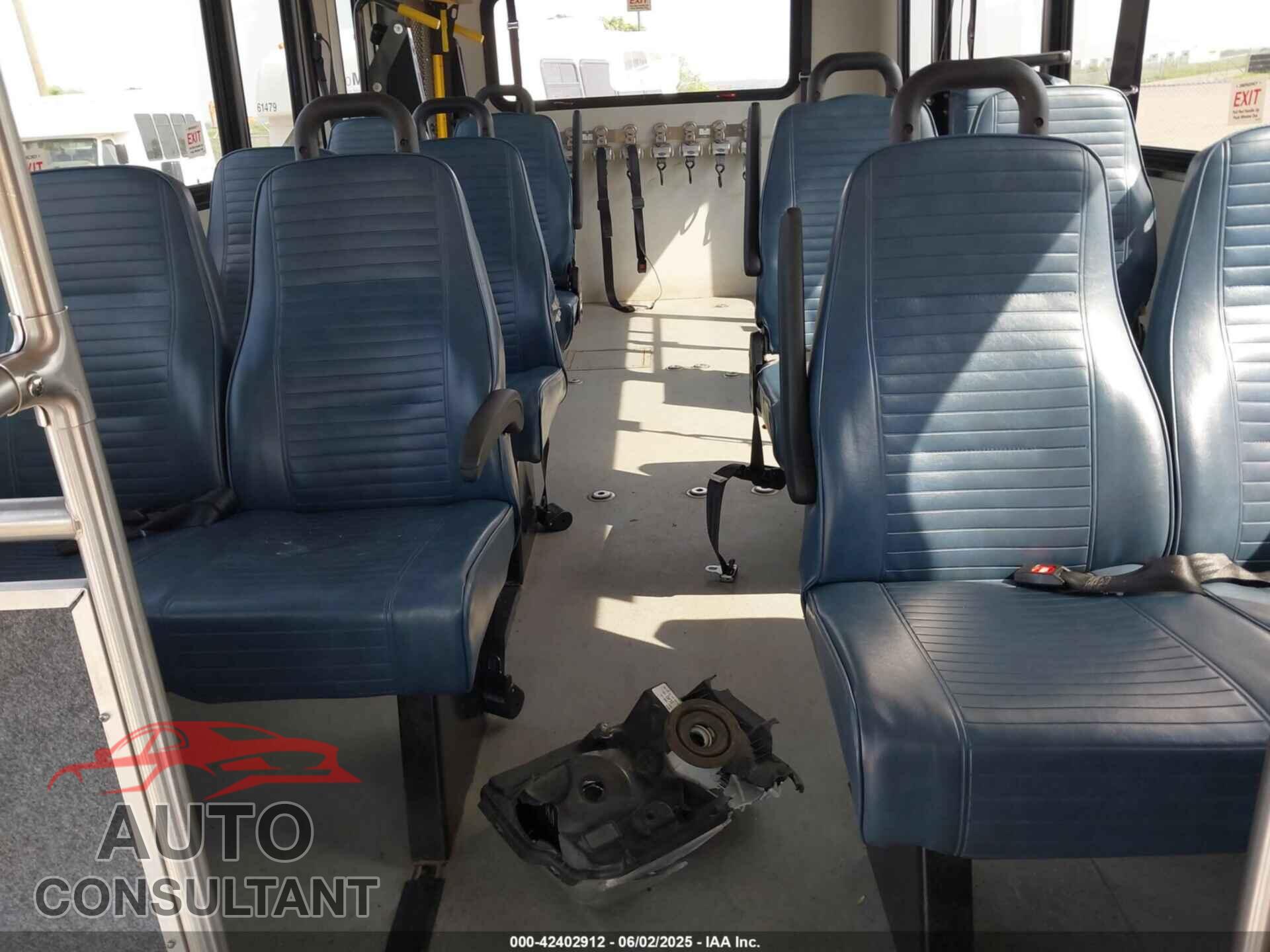 FORD E-450 CUTAWAY 2018 - 1FDFE4FS3JDC36319