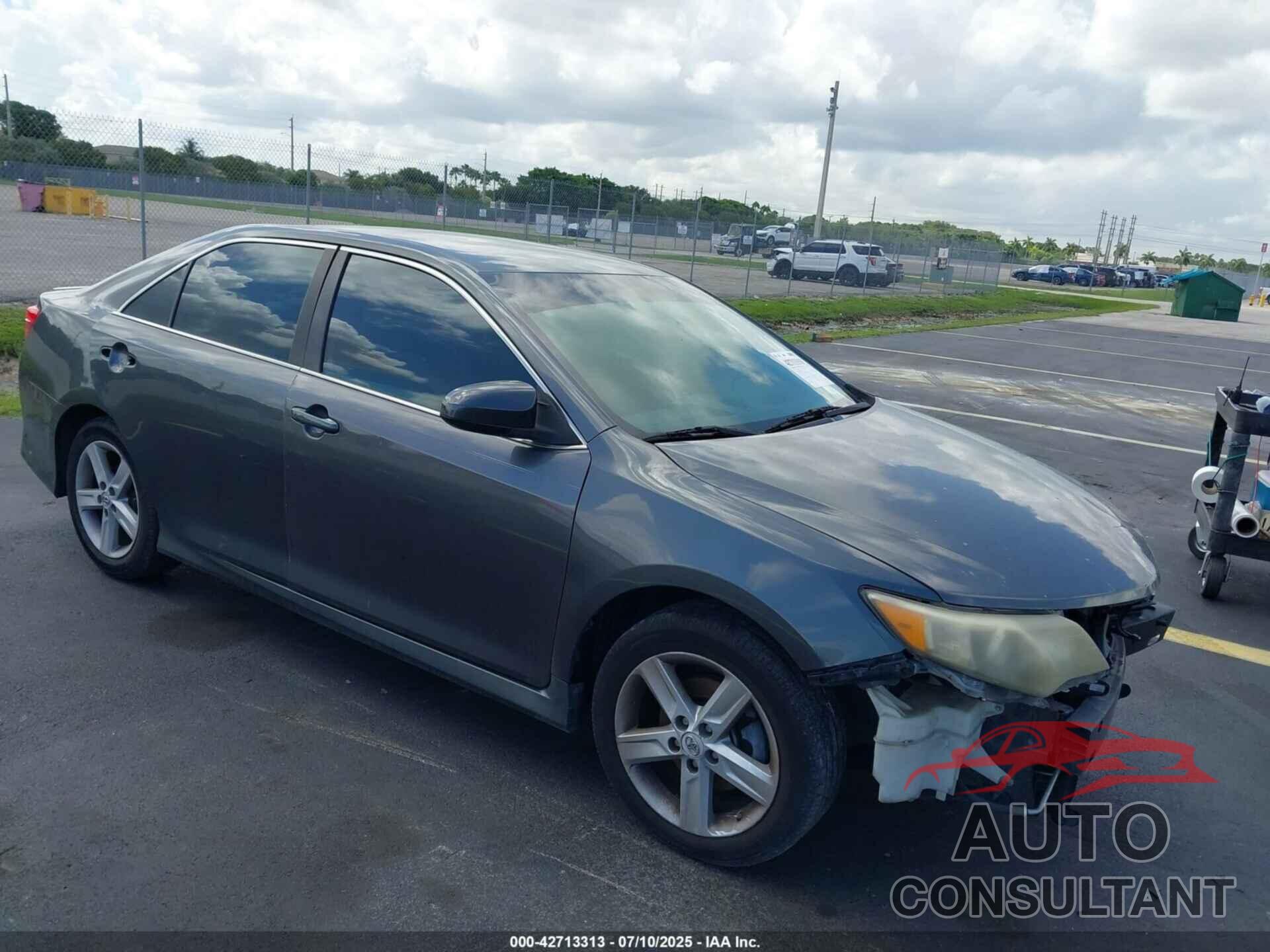 TOYOTA CAMRY 2013 - 4T1BF1FK0DU211067