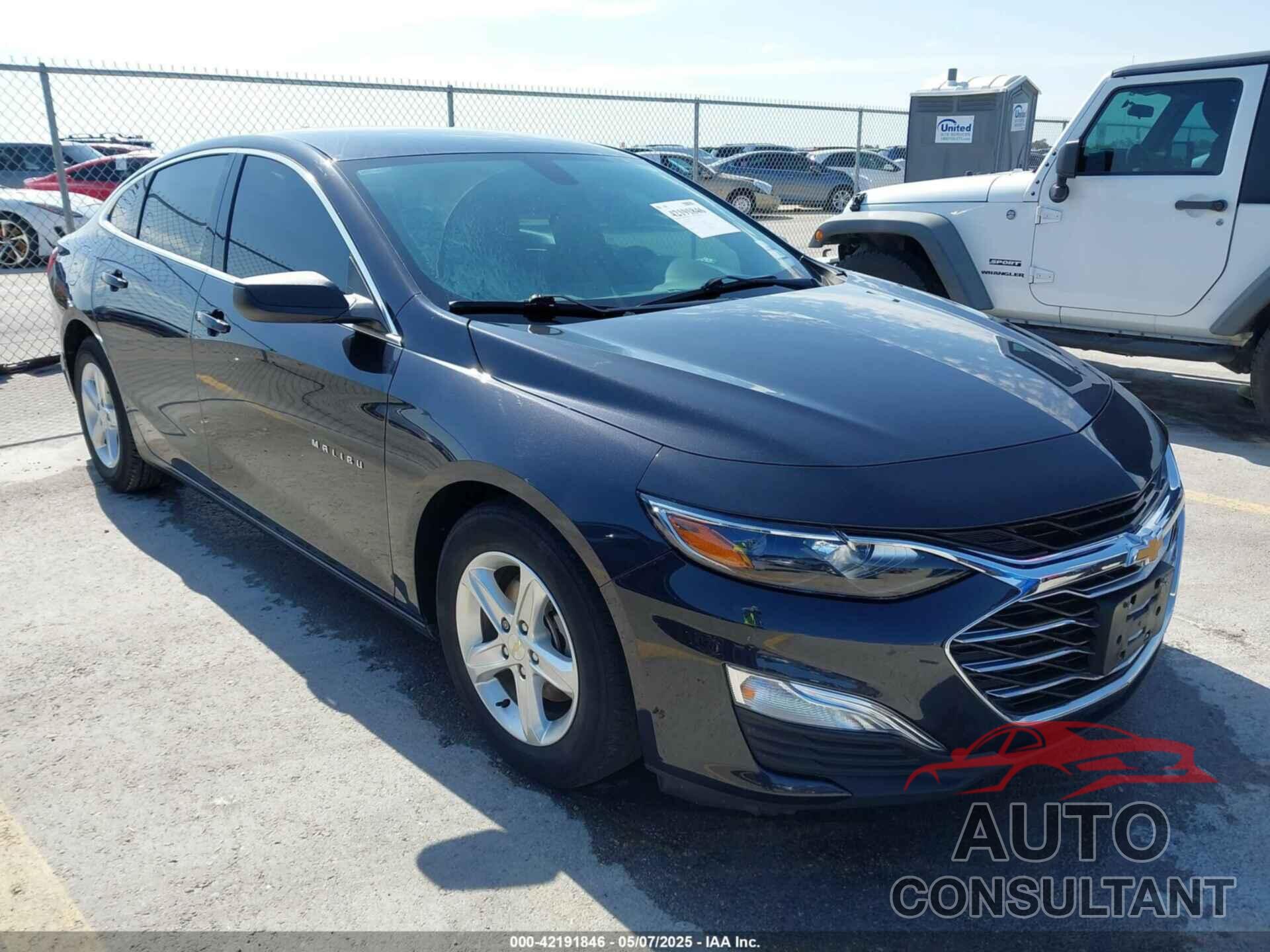 CHEVROLET MALIBU 2022 - 1G1ZB5ST5NF186542