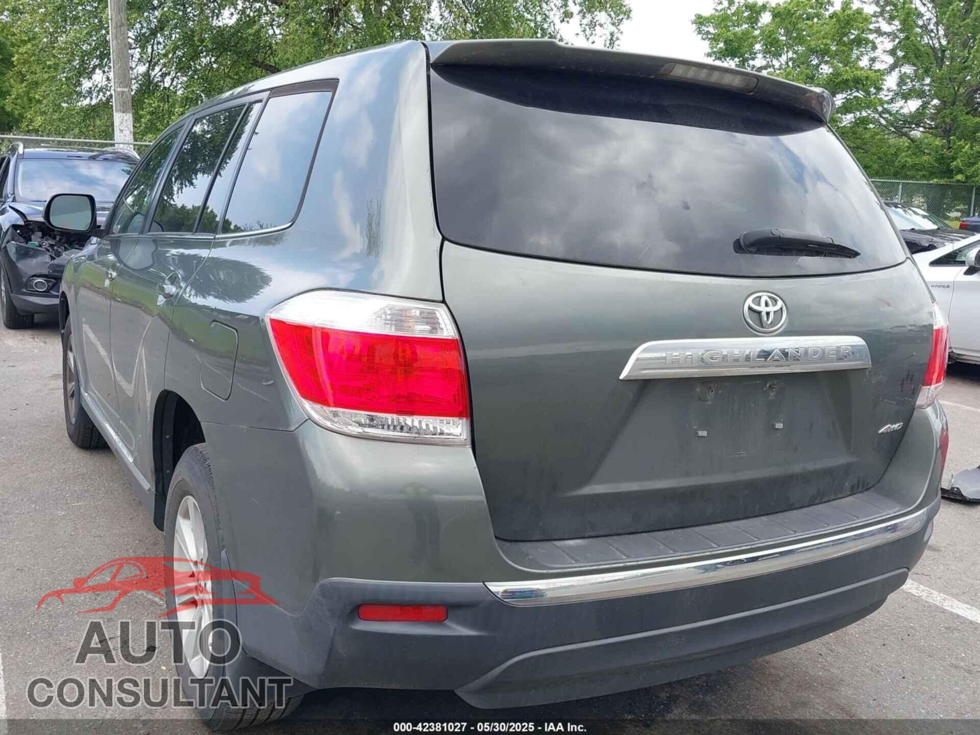 TOYOTA HIGHLANDER 2013 - 5TDBK3EH2DS178420