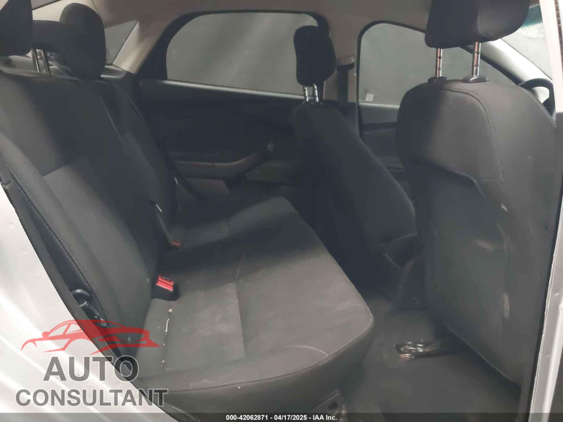 FORD FOCUS 2015 - 1FADP3E29FL374371