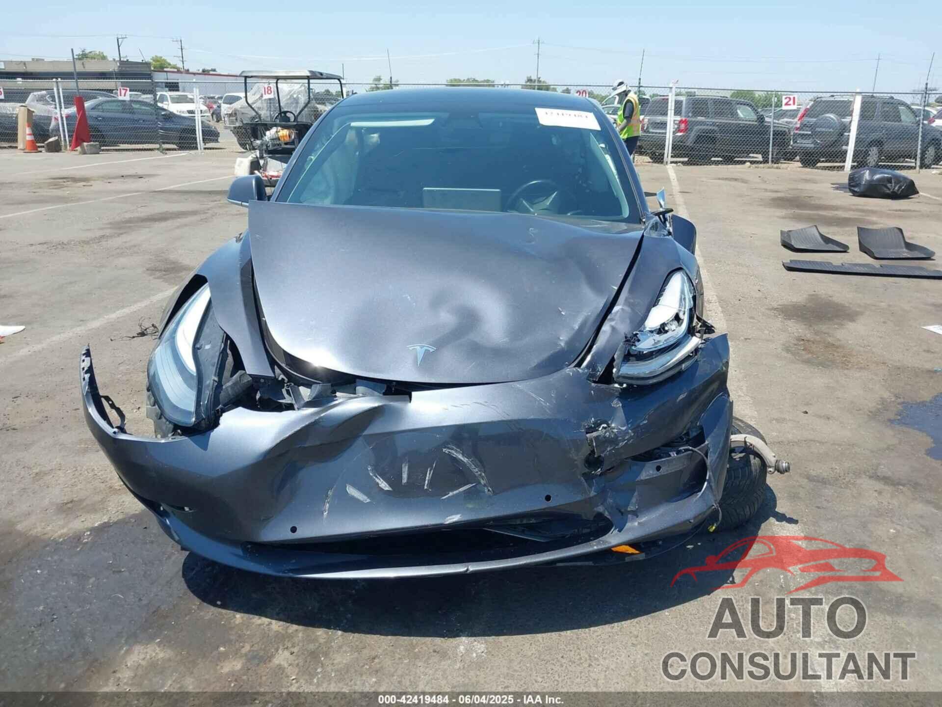 TESLA MODEL 3 2018 - 5YJ3E1EB5JF104159