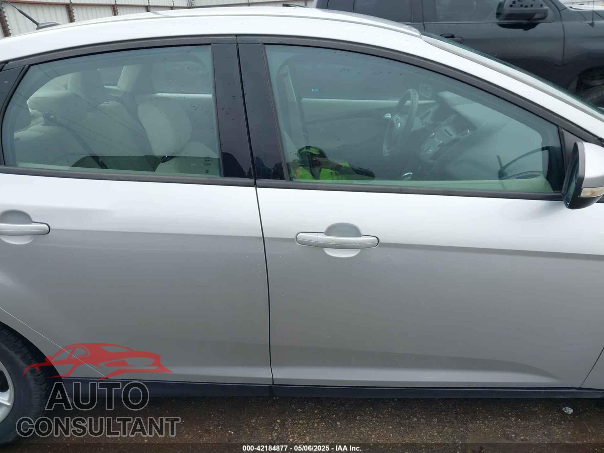 FORD FOCUS 2016 - 1FADP3F26GL348746