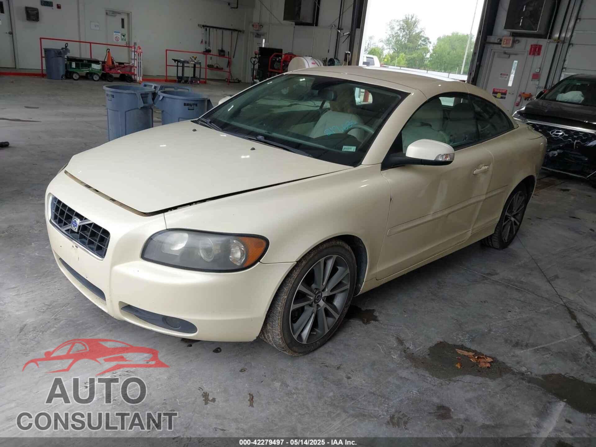VOLVO C70 2010 - YV1672MC2AJ090165