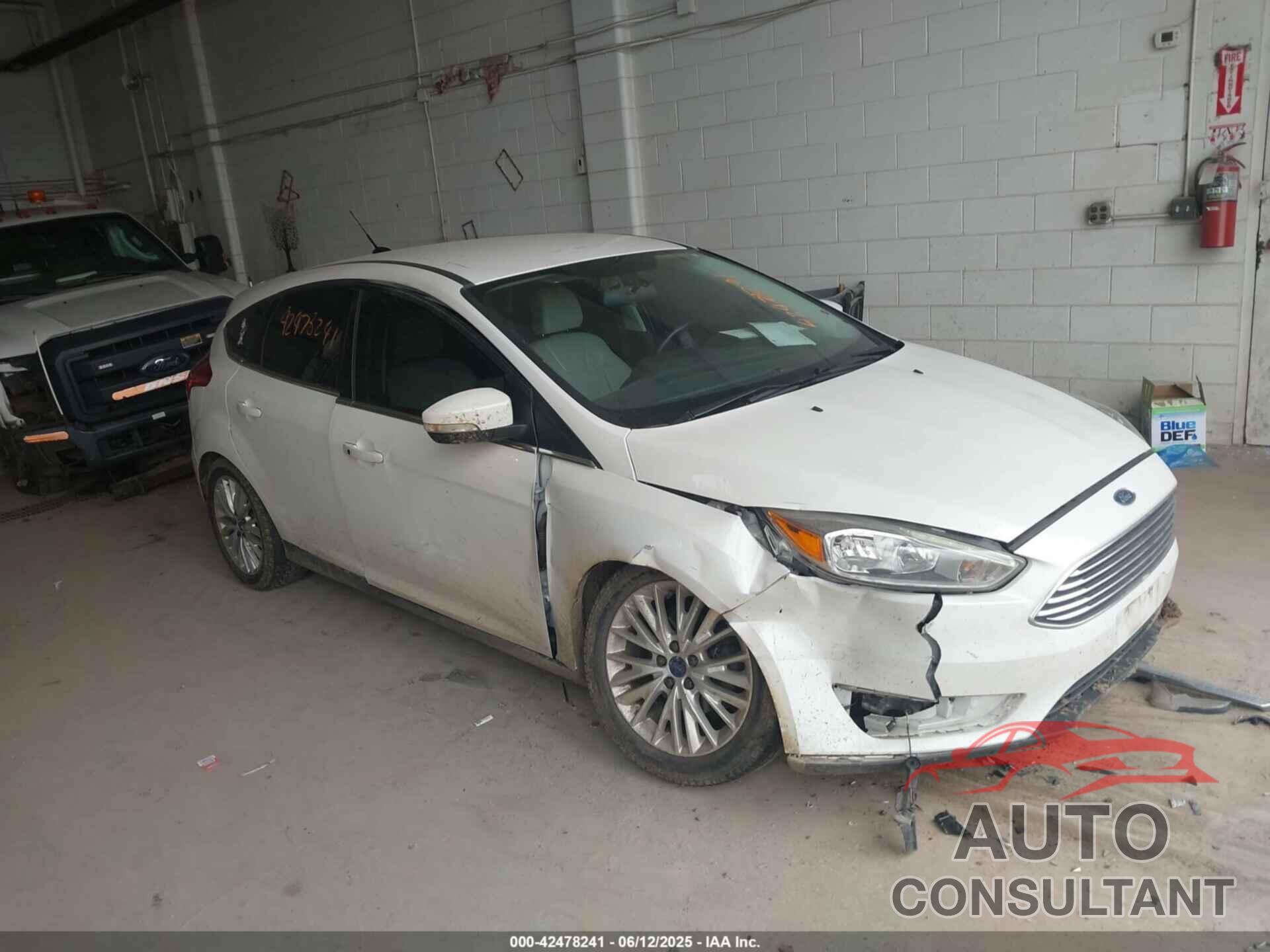 FORD FOCUS 2016 - 1FADP3N21GL295391