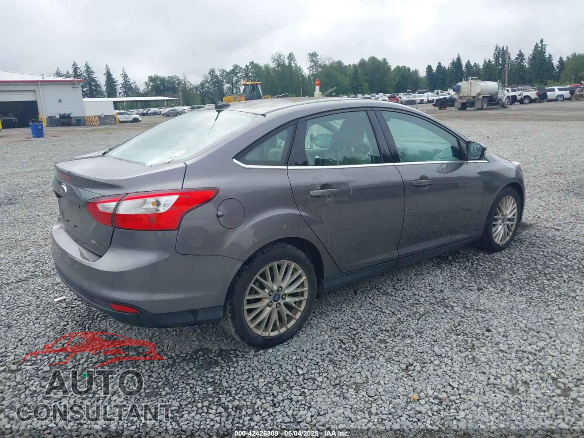 FORD FOCUS 2012 - 1FAHP3H2XCL292965