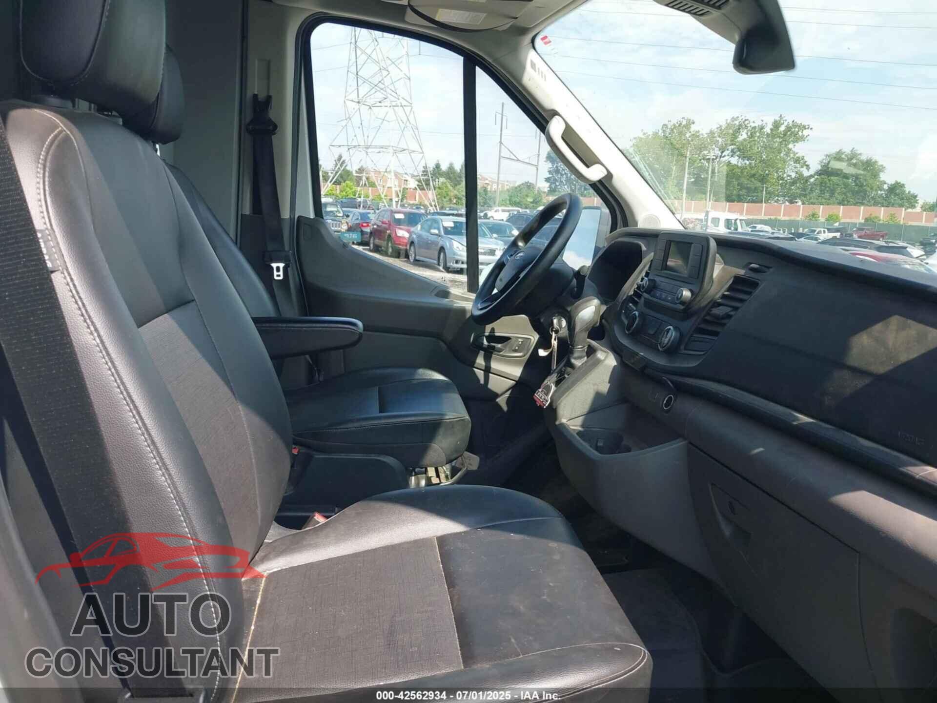 FORD TRANSIT-250 2020 - 1FTBR1C84LKB35237