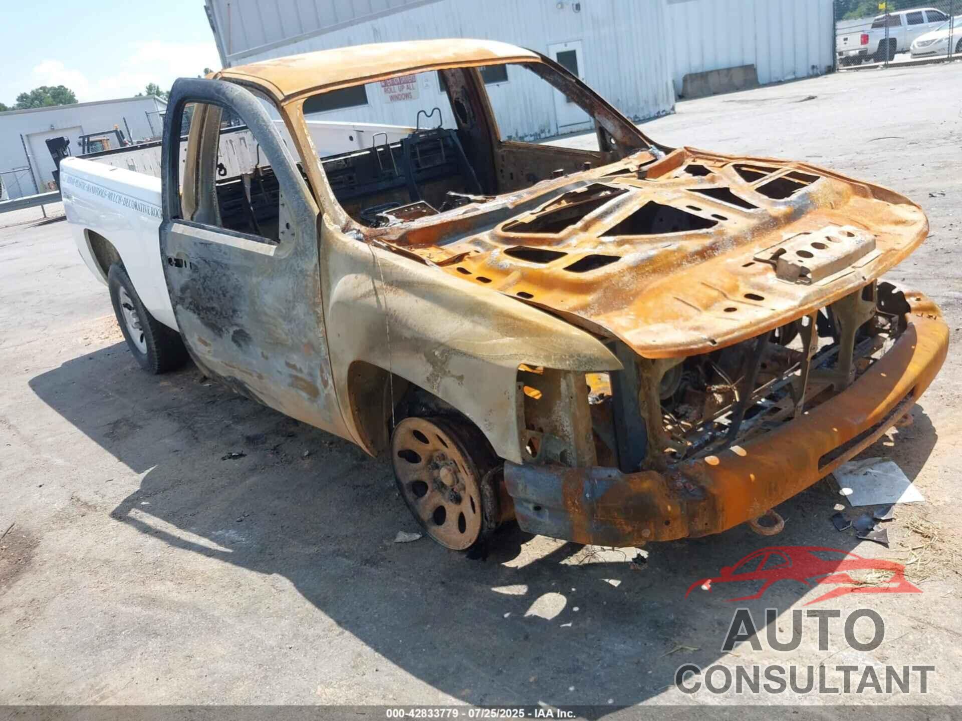 CHEVROLET SILVERADO 1500 2013 - 1GCNKPEX9DZ281490