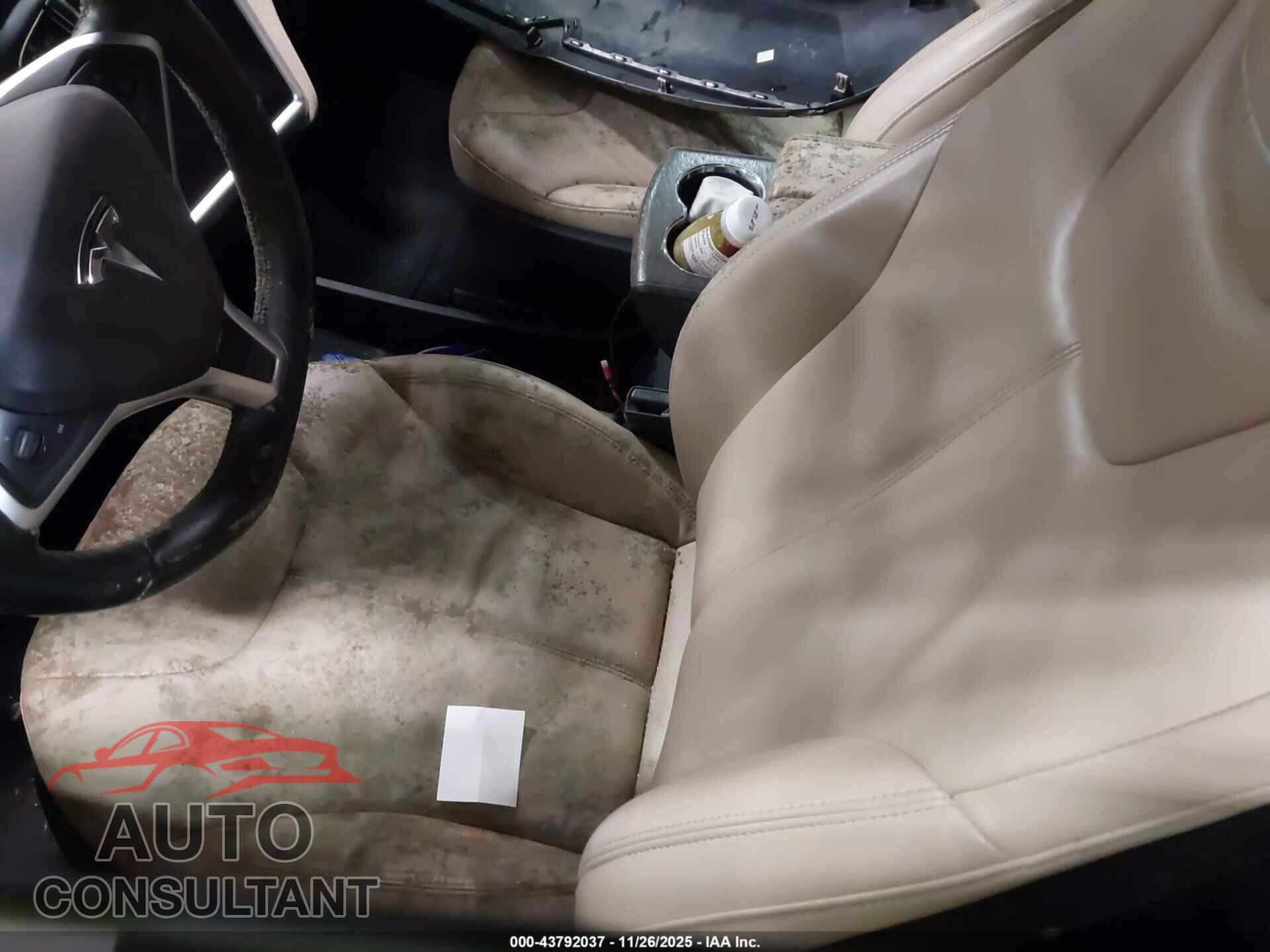TESLA MODEL S 2013 - 5YJSA1DN0DFP12047