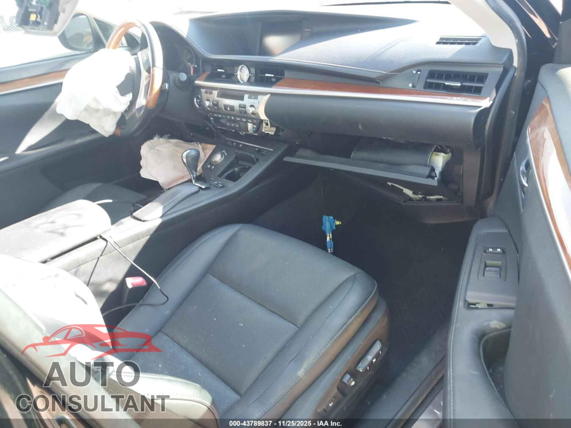 LEXUS ES 300H 2014 - JTHBW1GG2E2065782