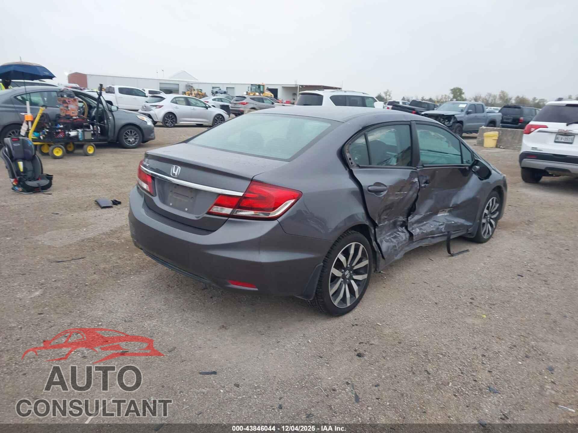 HONDA CIVIC 2015 - 2HGFB2F99FH518443