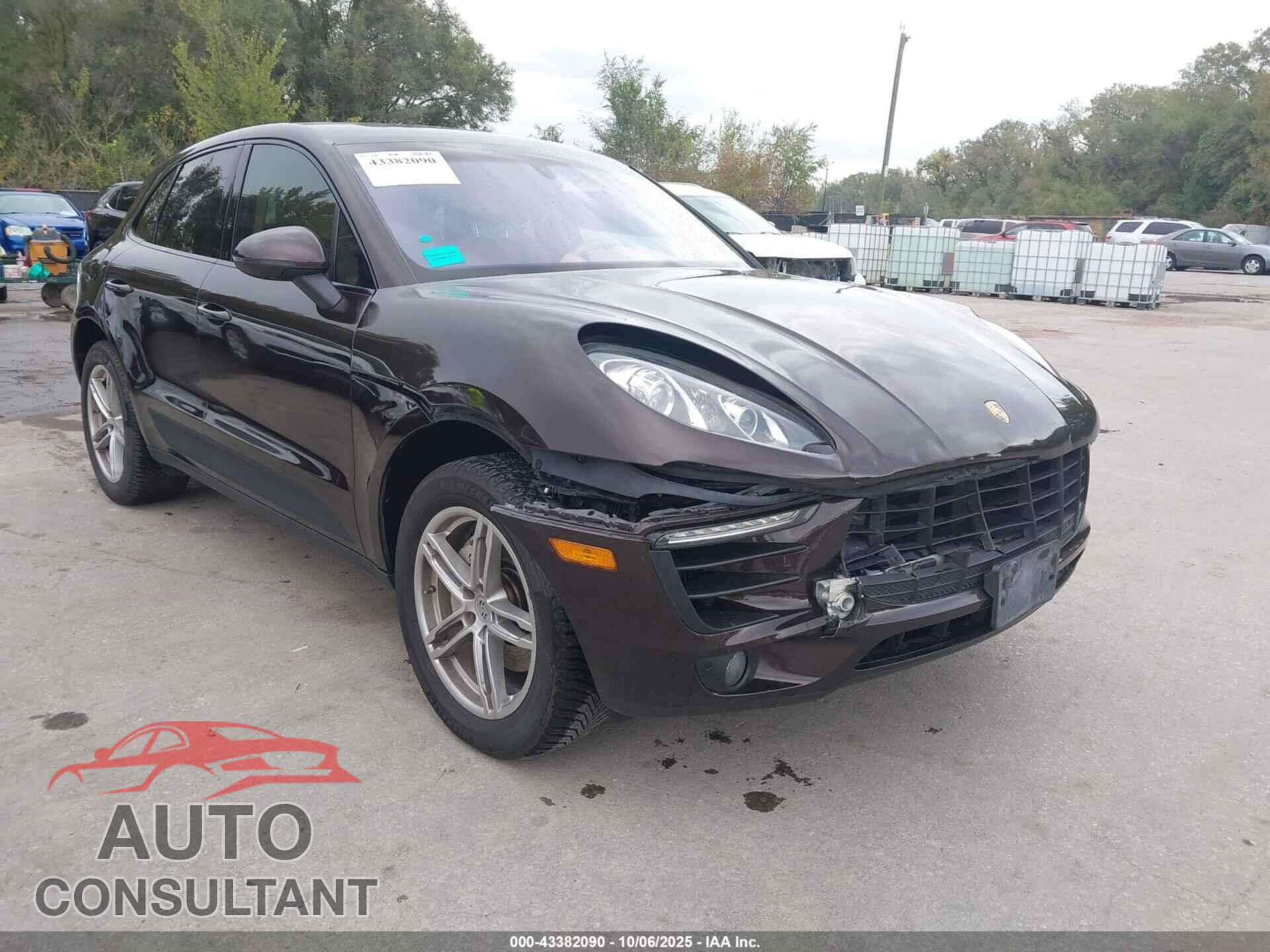 PORSCHE MACAN 2015 - WP1AB2A57FLB61696