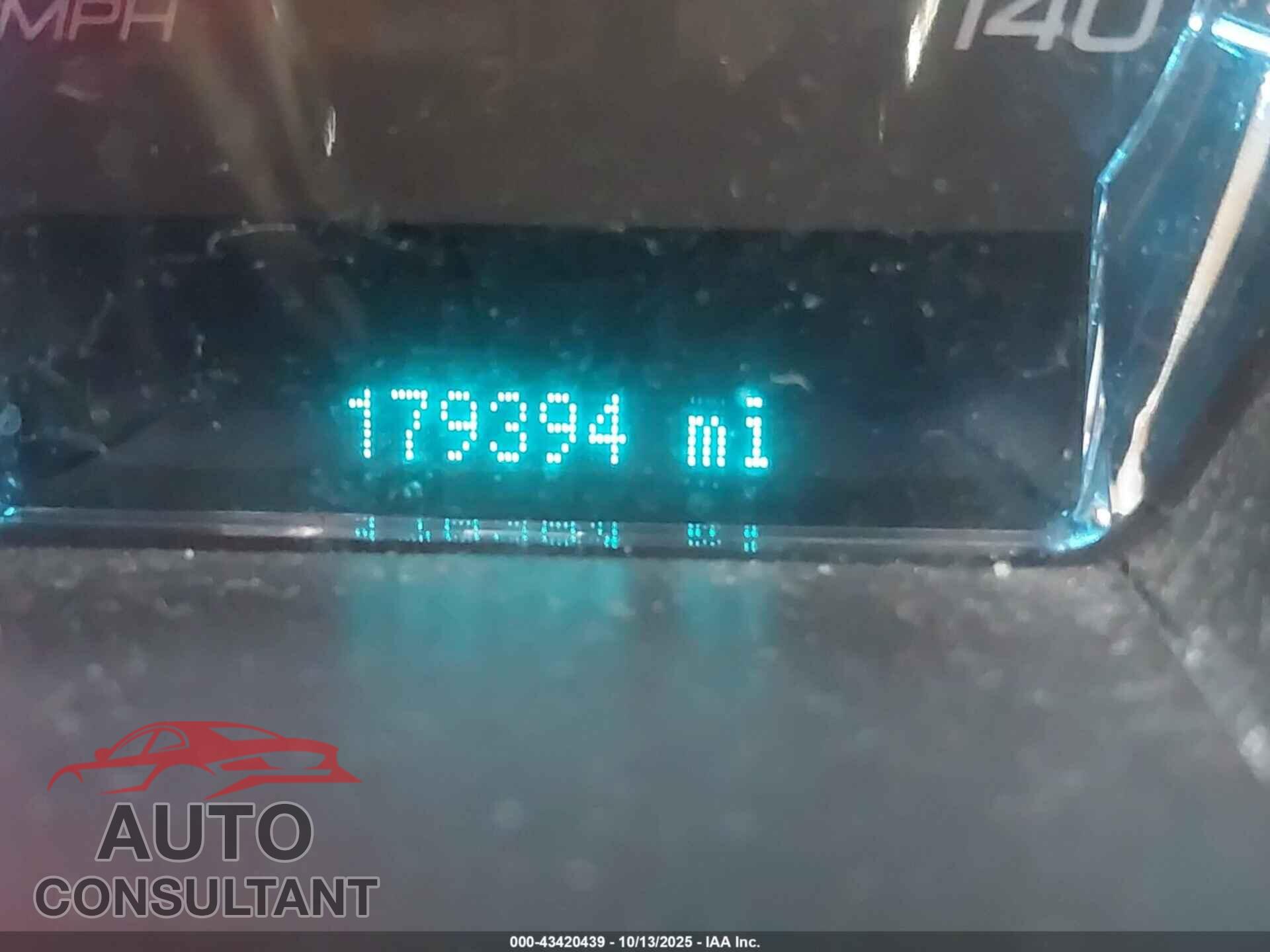 FORD TAURUS 2011 - 1FAHP2EW3BG157724