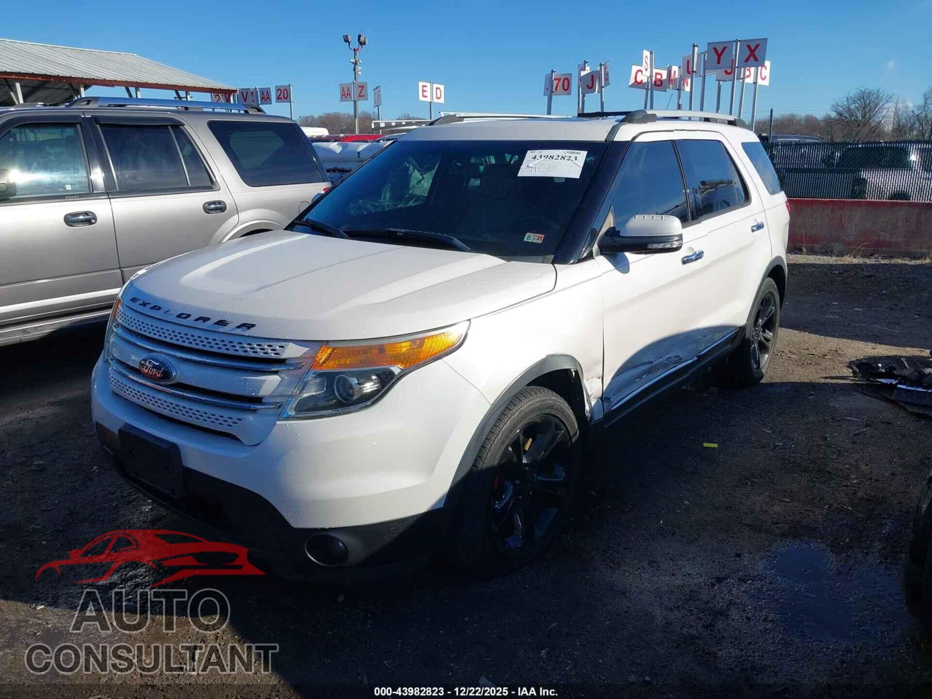 FORD EXPLORER 2015 - 1FM5K7F89FGA52034