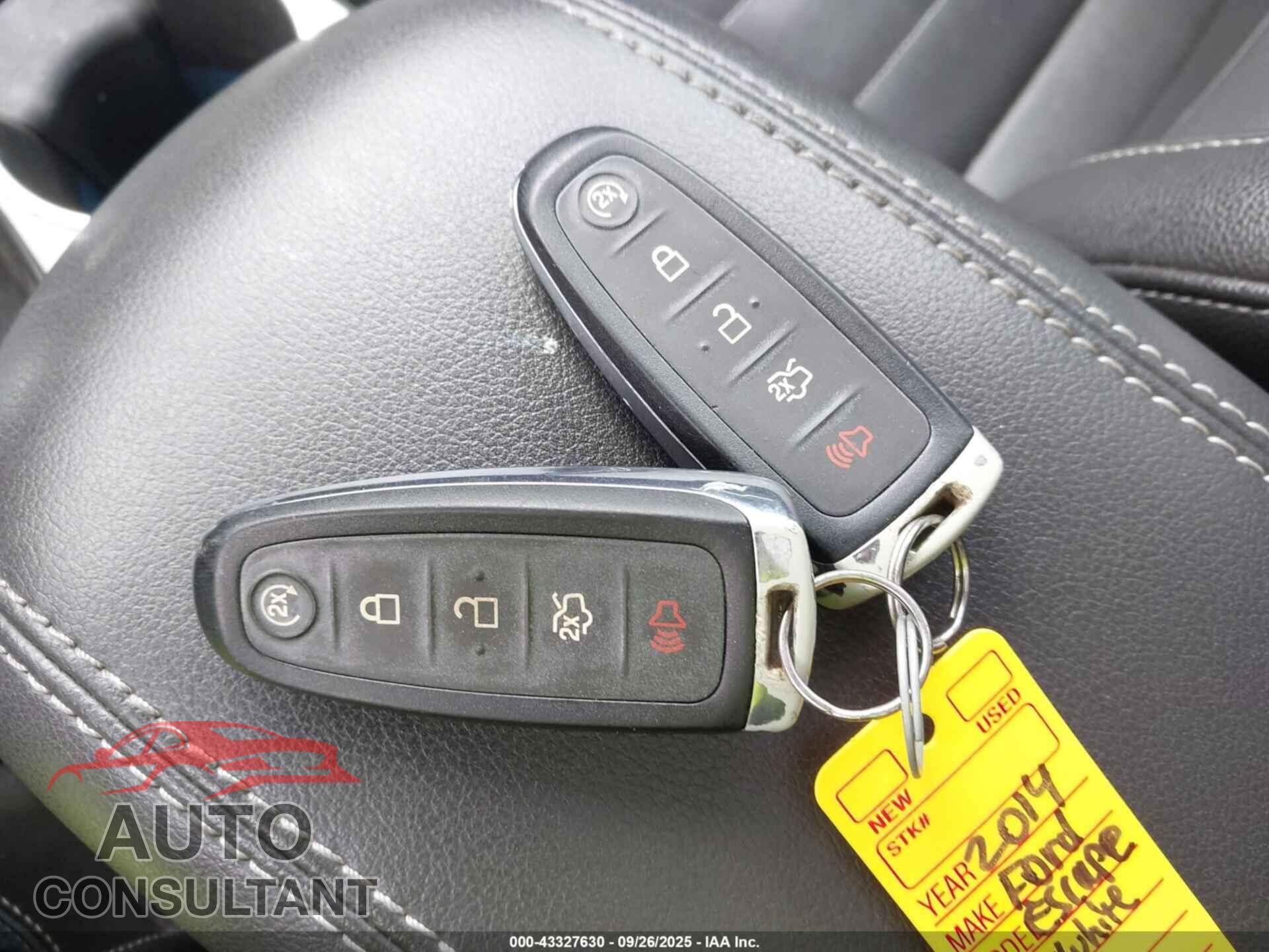 FORD ESCAPE 2014 - 1FMCU9JX7EUB36879
