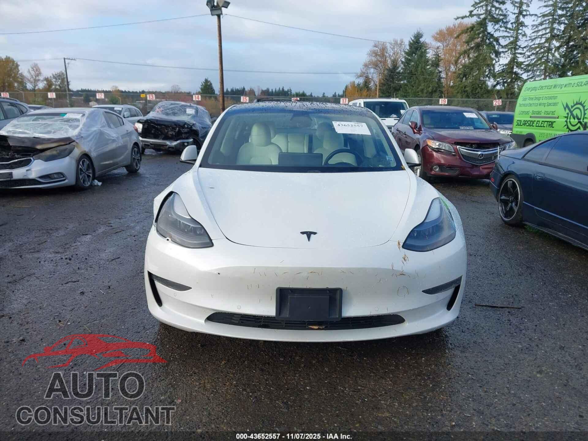 TESLA MODEL 3 2021 - 5YJ3E1EA9MF064583