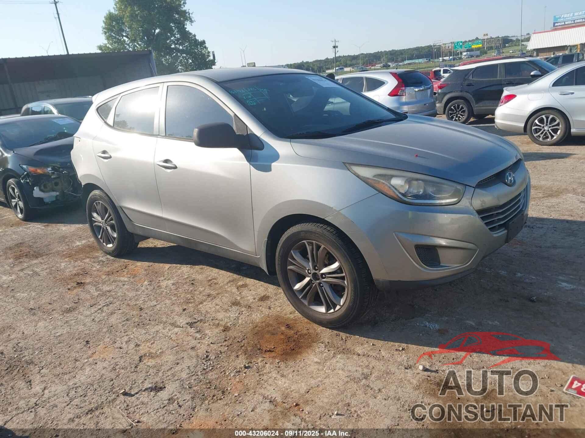 HYUNDAI TUCSON 2015 - KM8JT3AFXFU098130