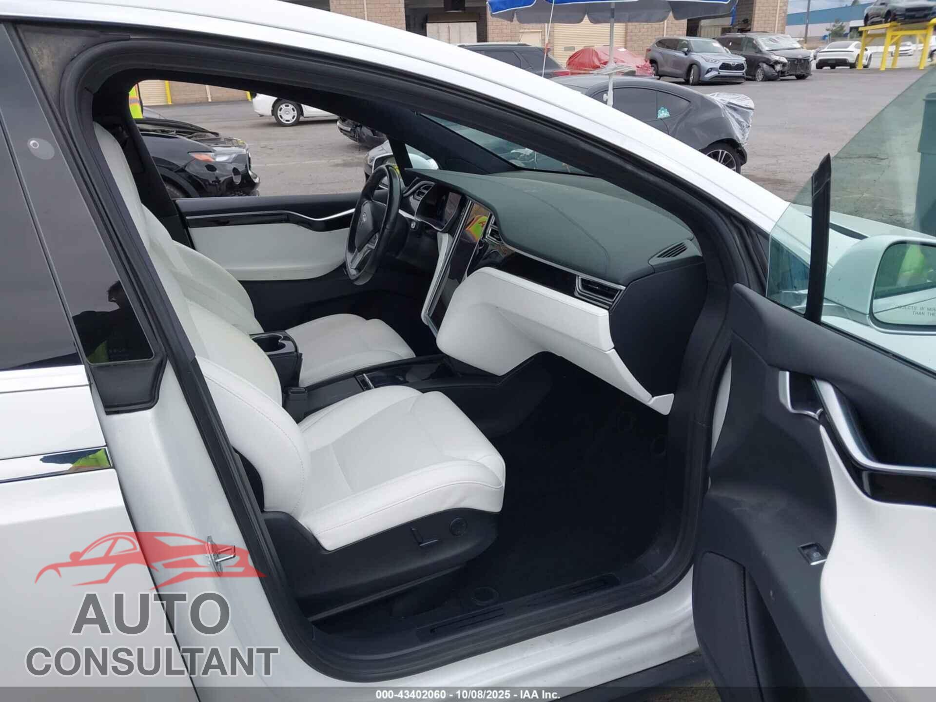 TESLA MODEL X 2017 - 5YJXCBE22HF076523