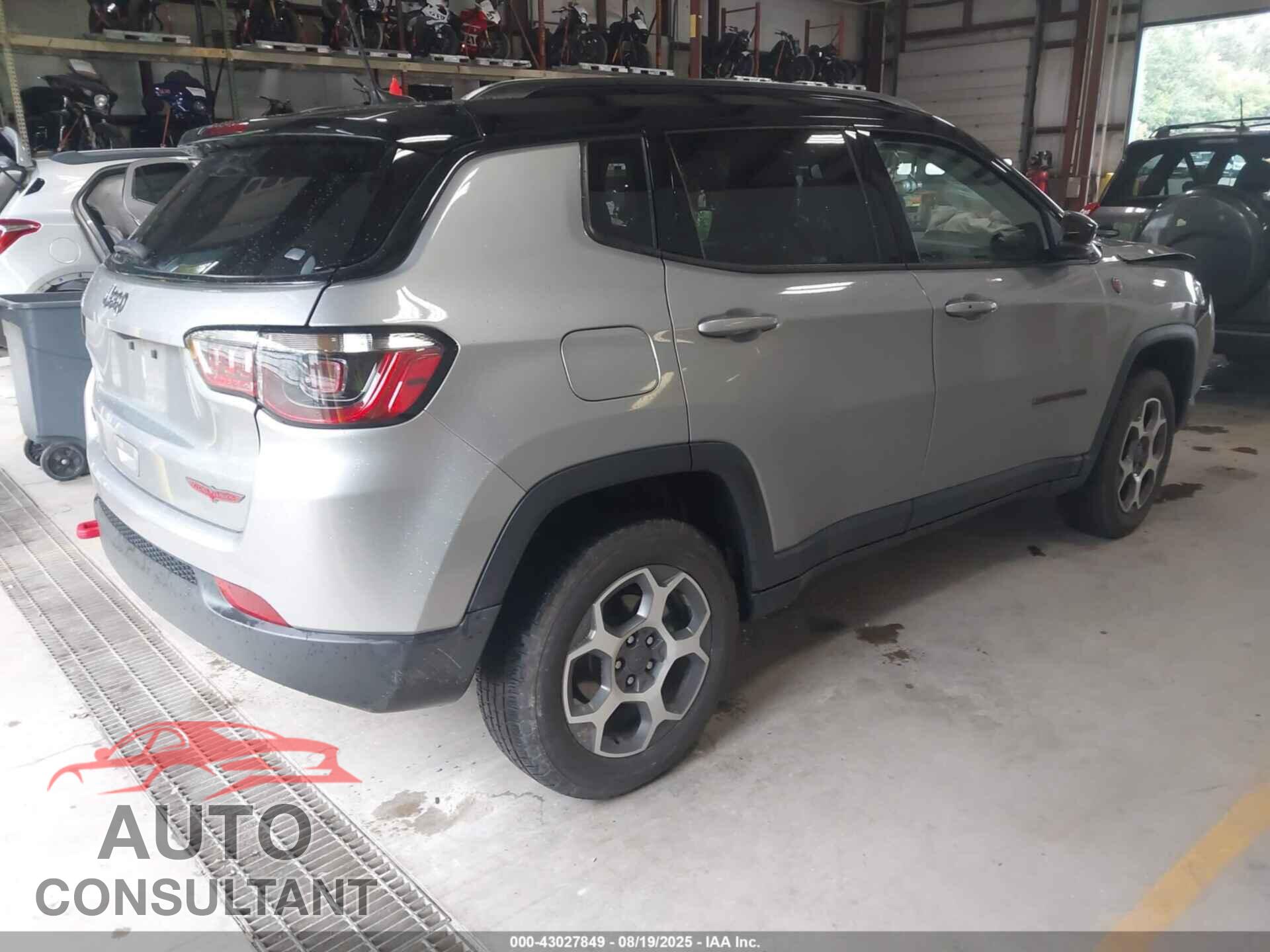 JEEP COMPASS 2022 - 3C4NJDDB1NT201339