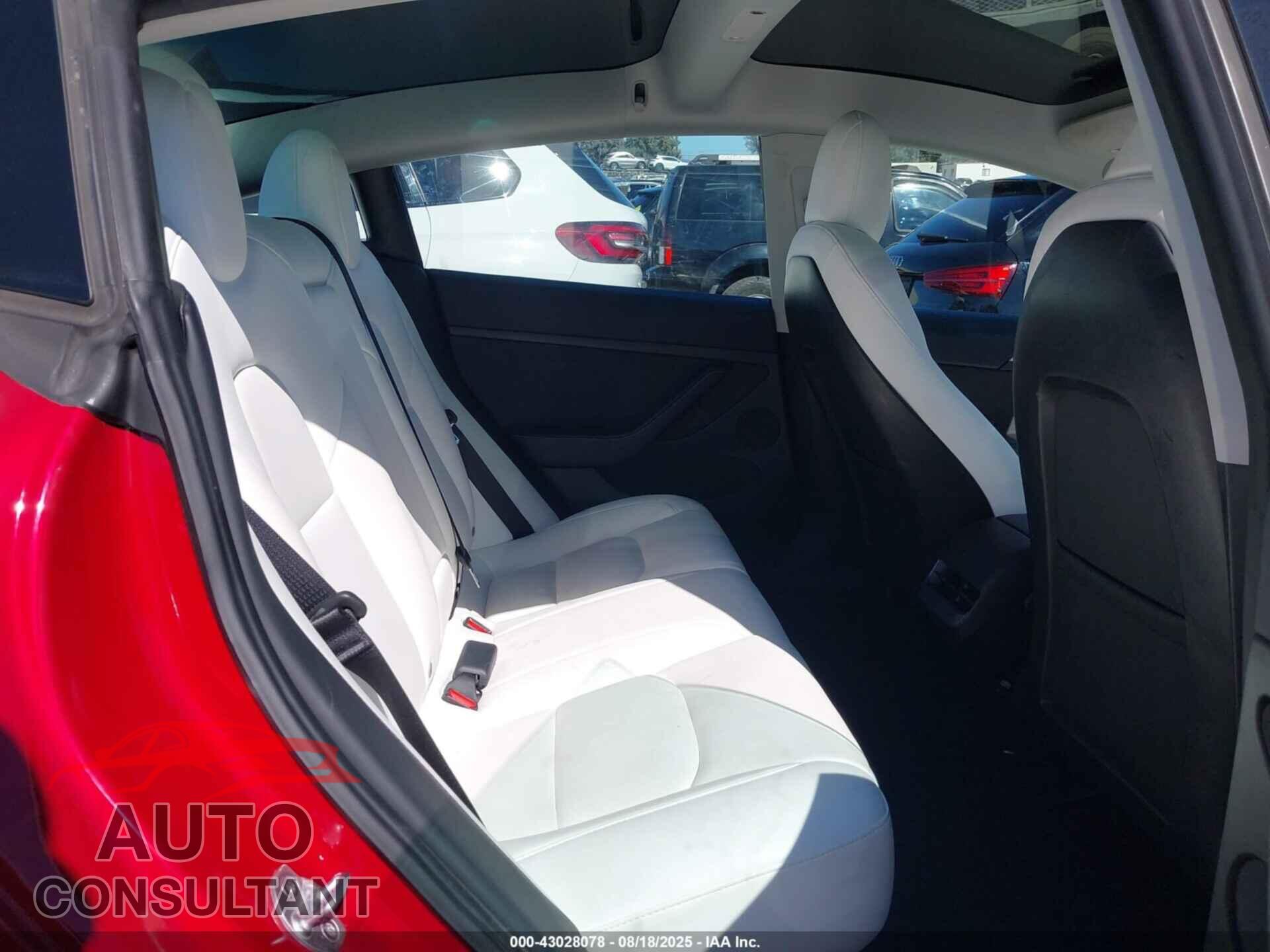 TESLA MODEL 3 2022 - 5YJ3E1EB4NF269643