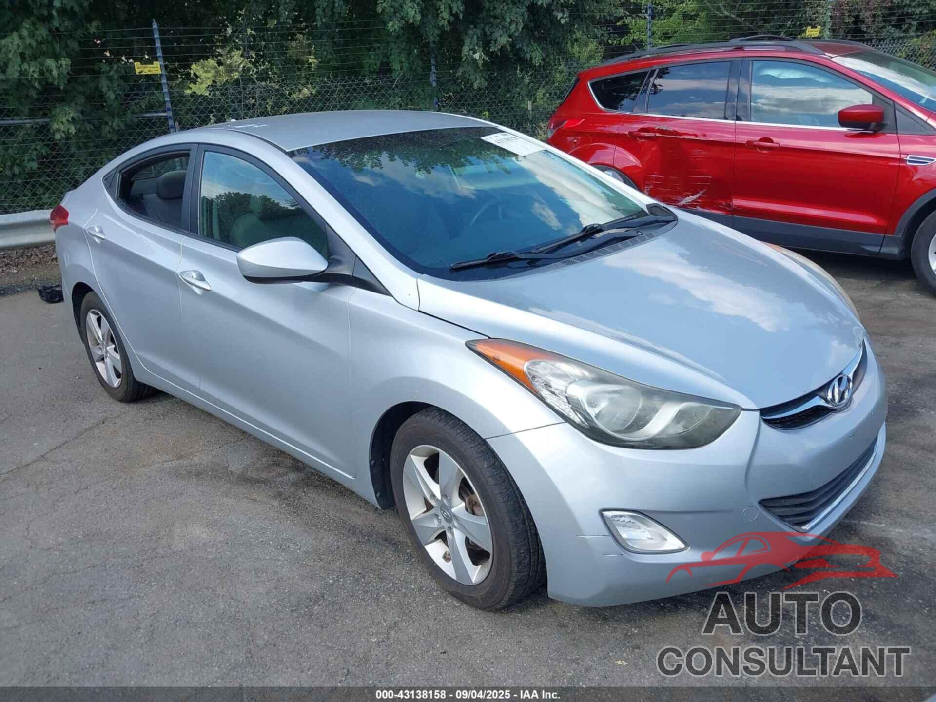 HYUNDAI ELANTRA 2013 - 5NPDH4AE2DH266219
