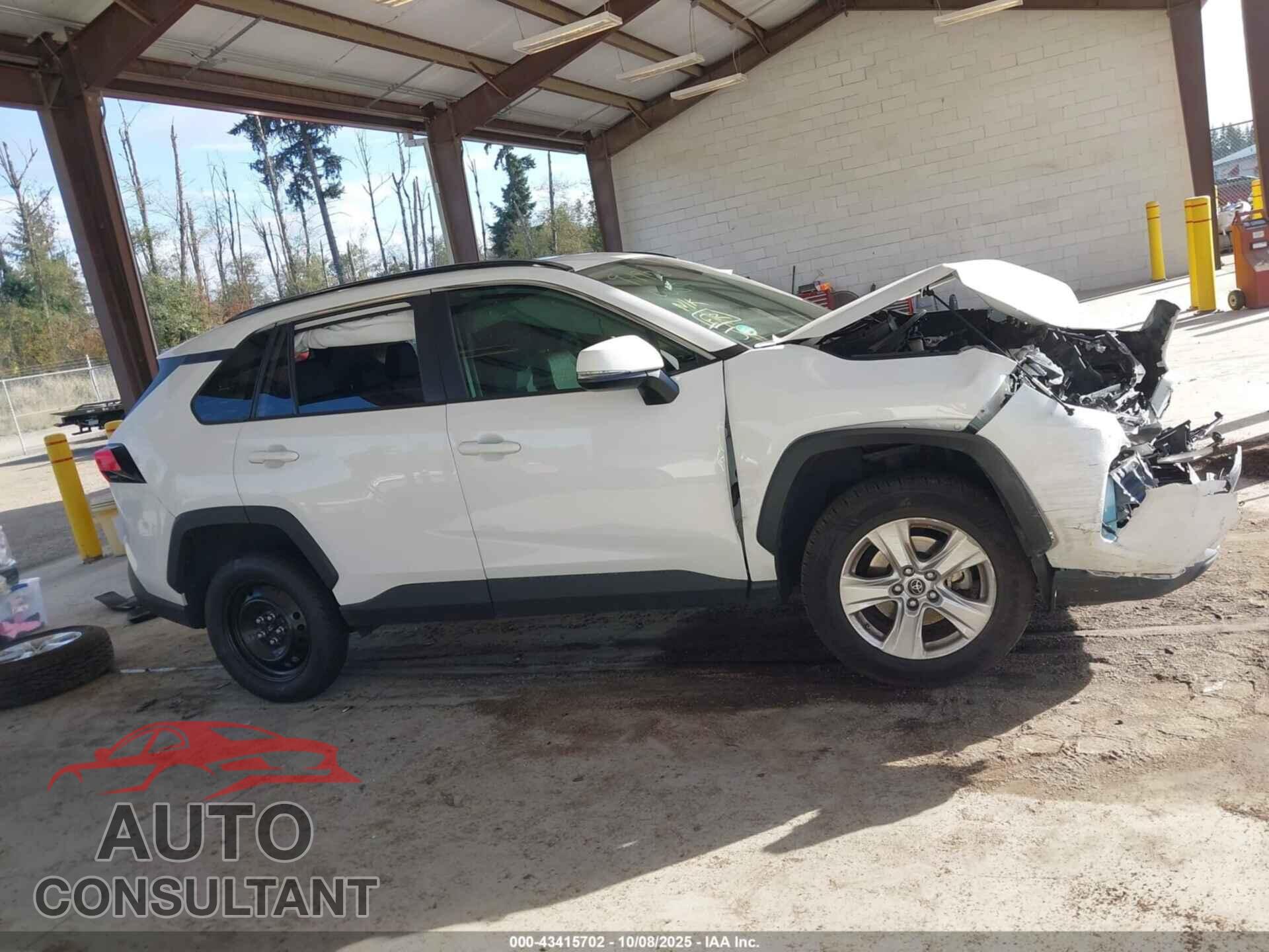 TOYOTA RAV4 2019 - JTMP1RFV1KD030896