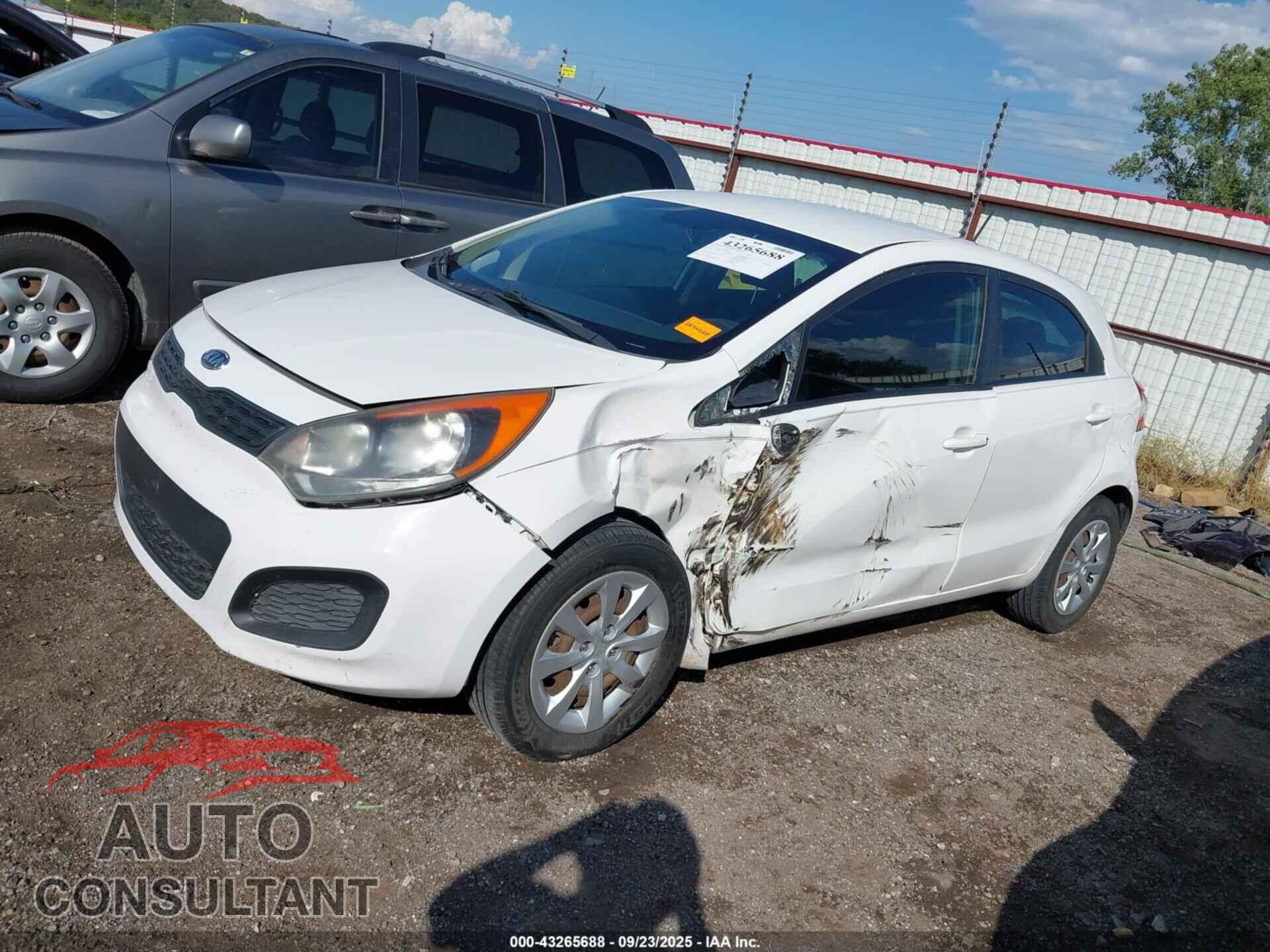 KIA RIO 2013 - KNADM5A31D6110048