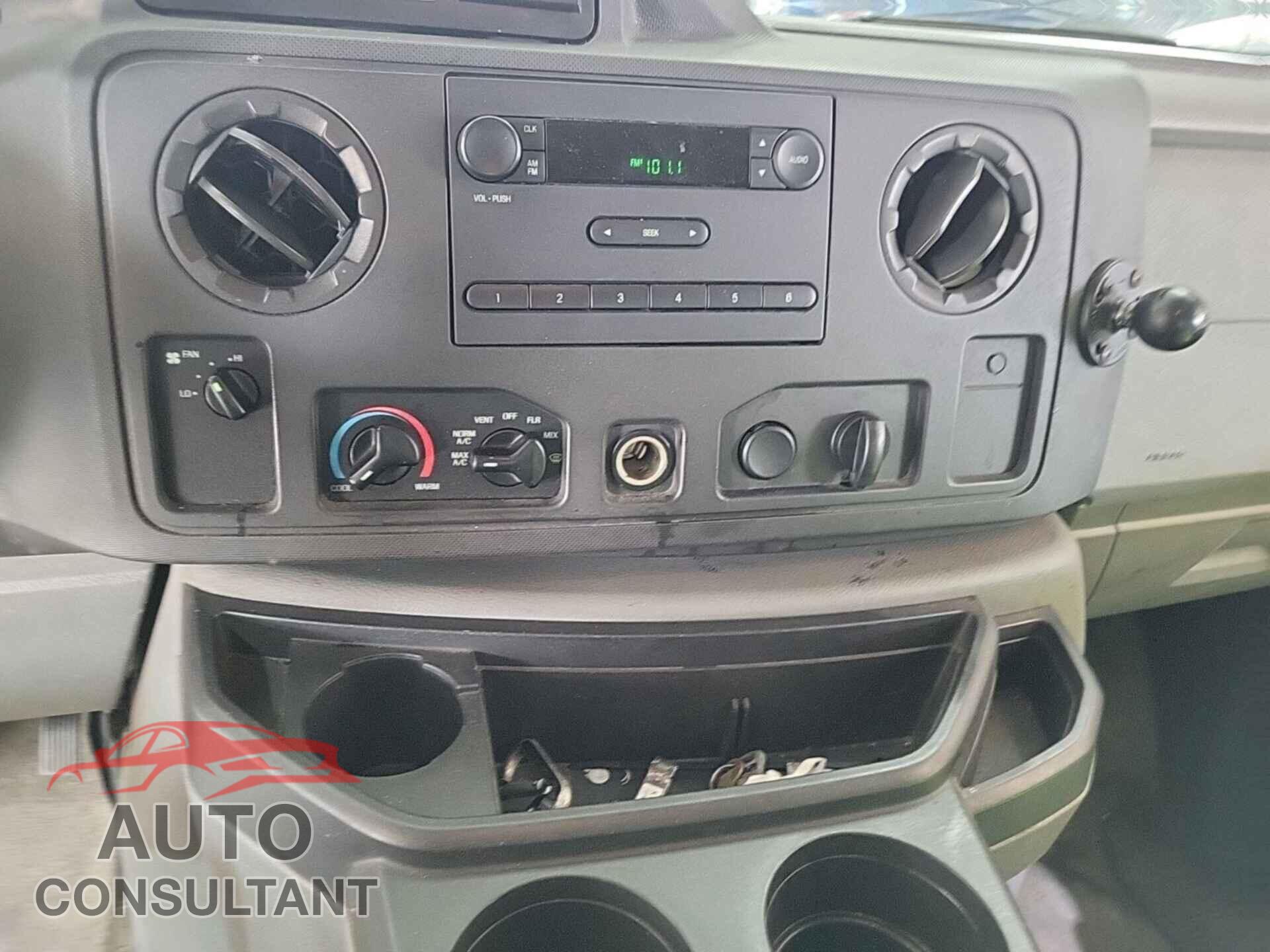FORD ECONOLINE 2010 - 1FTNE2EL4ADA10319