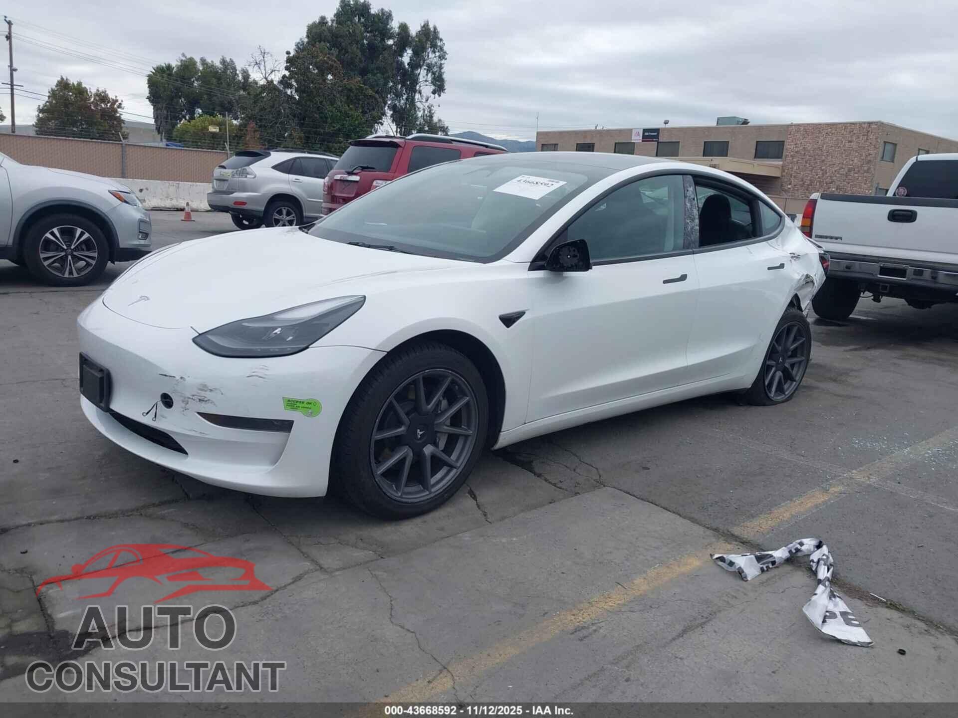 TESLA MODEL 3 2023 - 5YJ3E1EA3PF560130