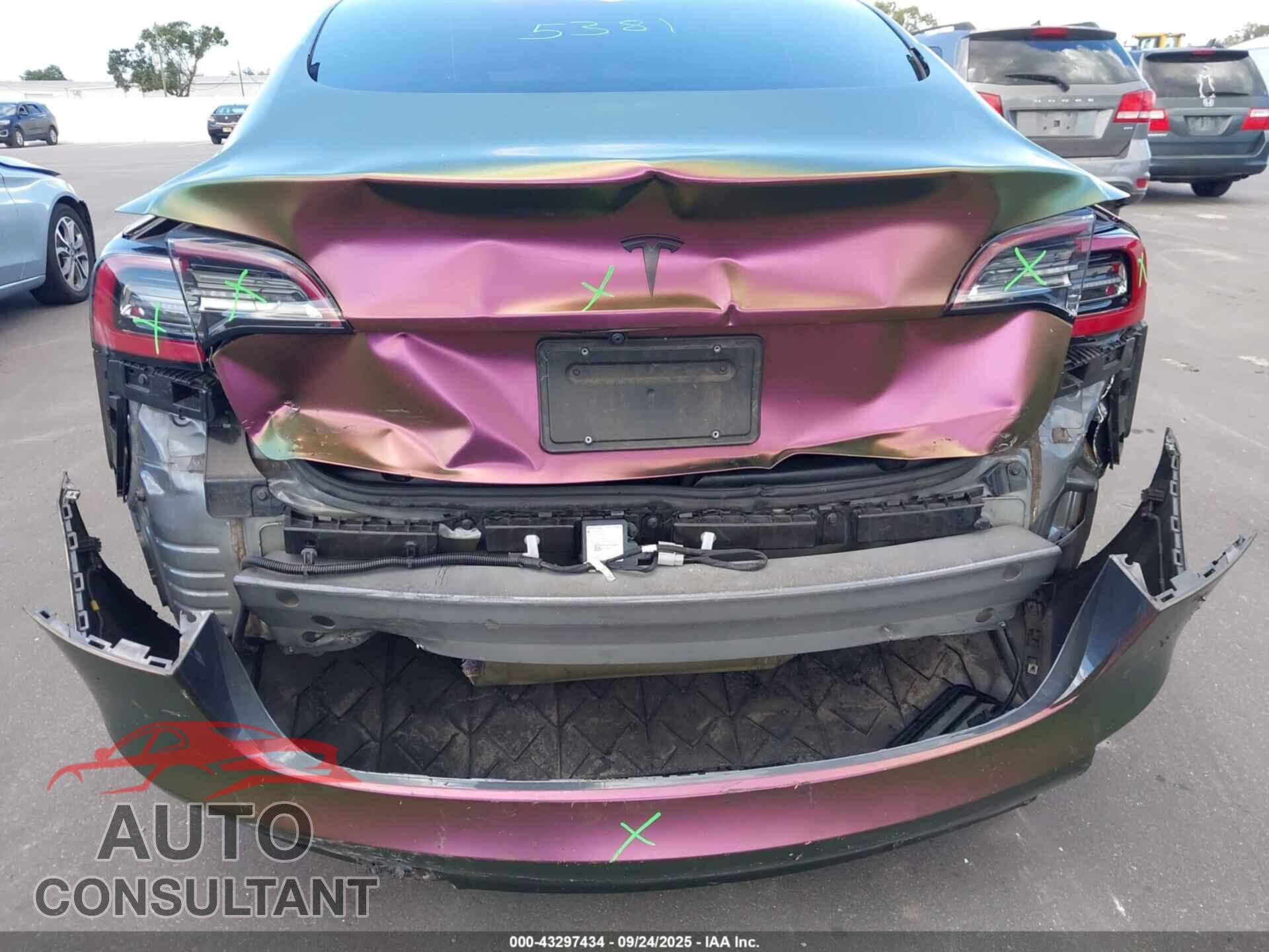 TESLA MODEL 3 2022 - 5YJ3E1EA9NF324627