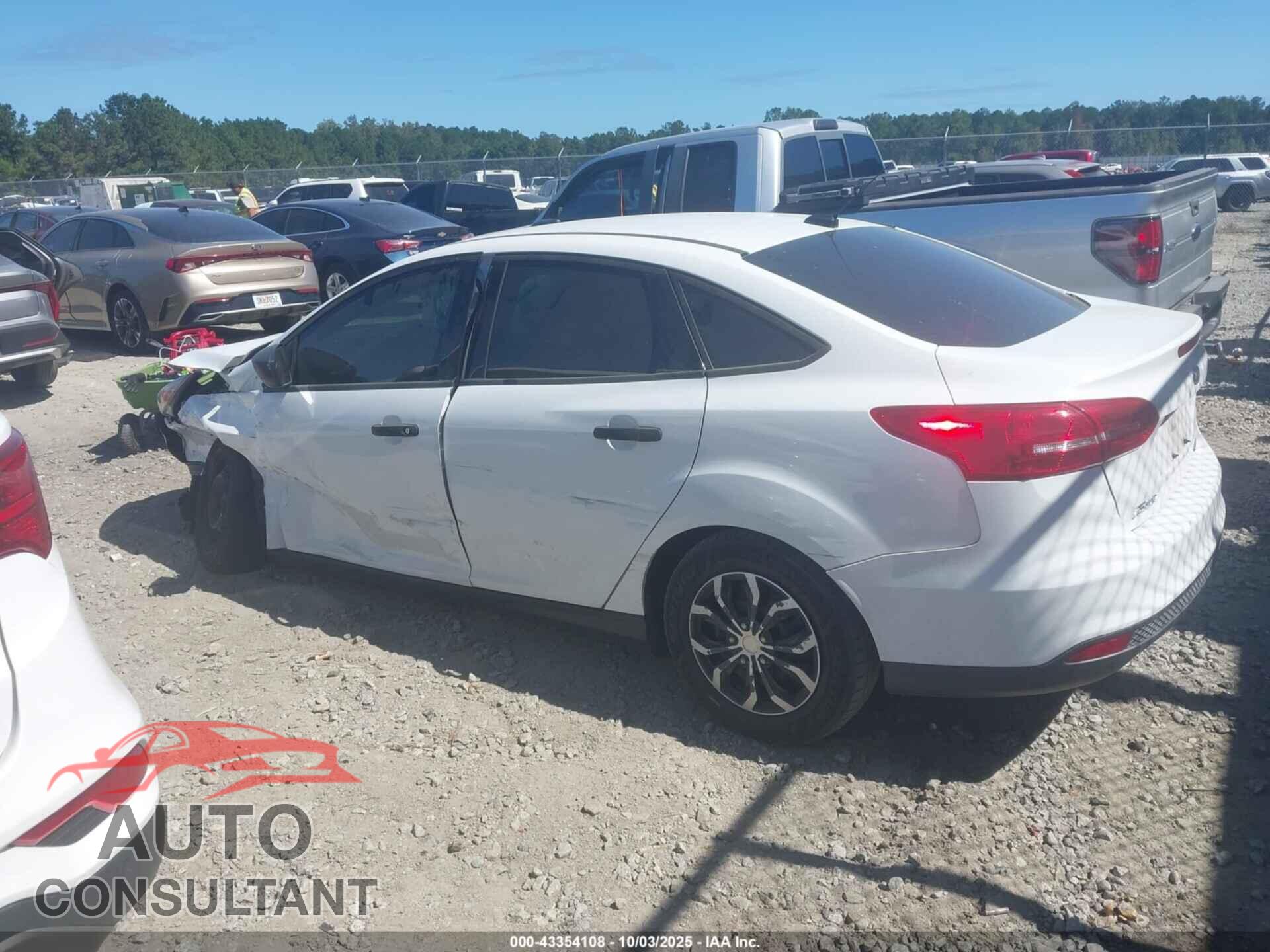 FORD FOCUS 2015 - 1FADP3E29FL349969