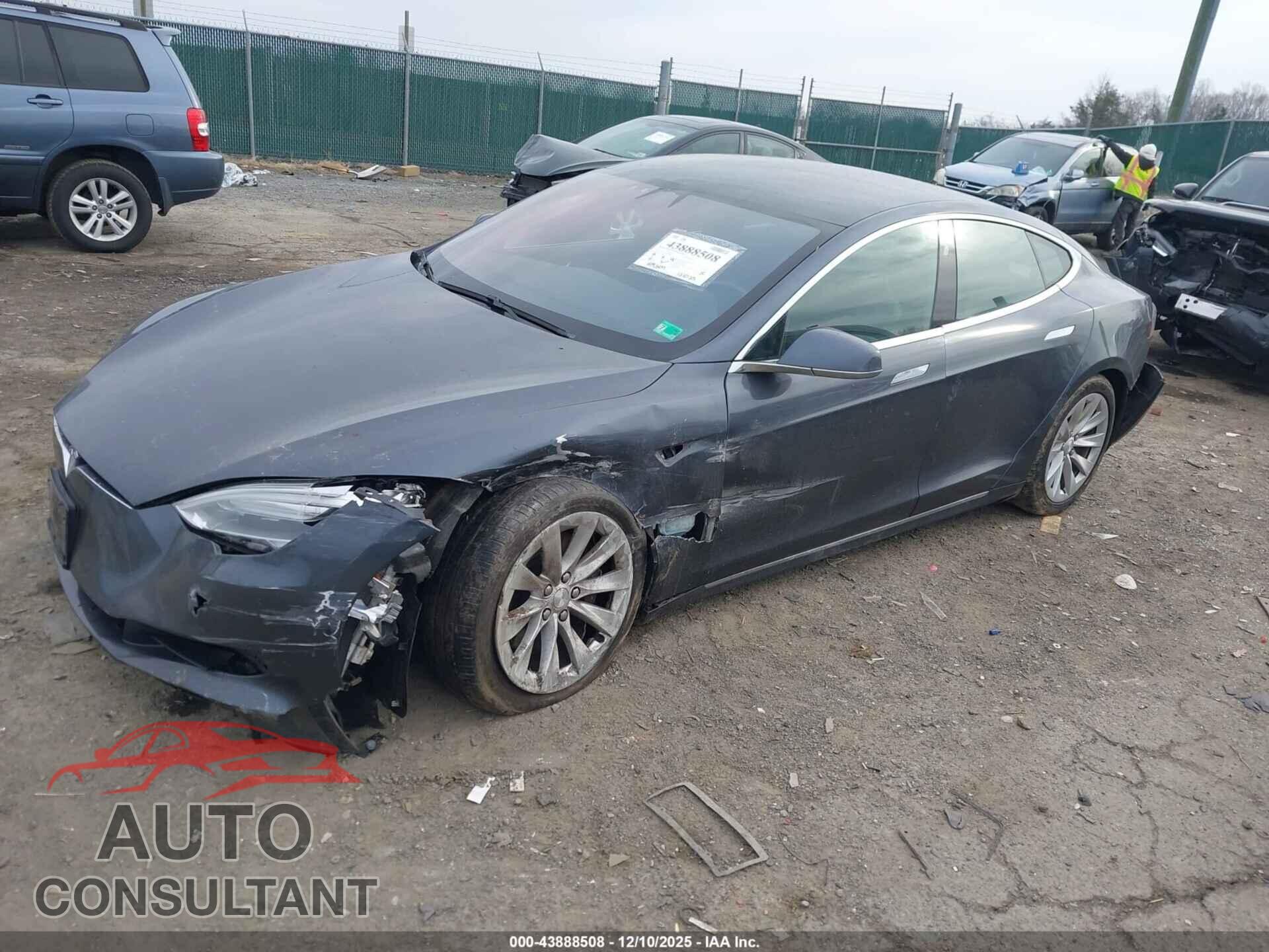 TESLA MODEL S 2017 - 5YJSA1E2XHF202864