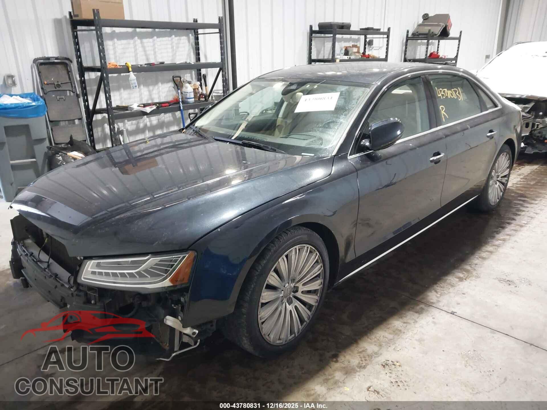 AUDI A8 L 2015 - WAU3GAFD2FN022132