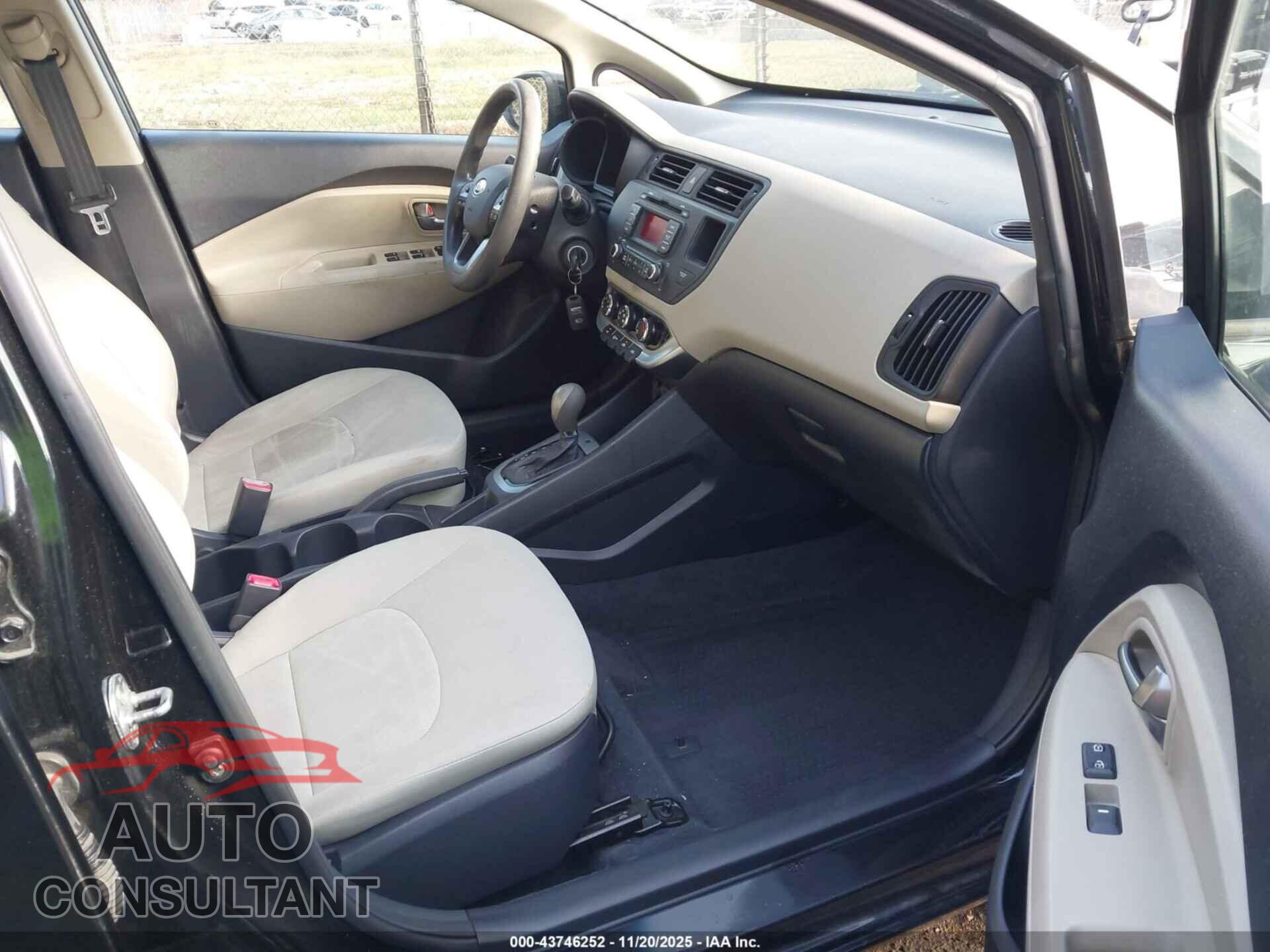 KIA RIO 2012 - KNADM4A35C6045651