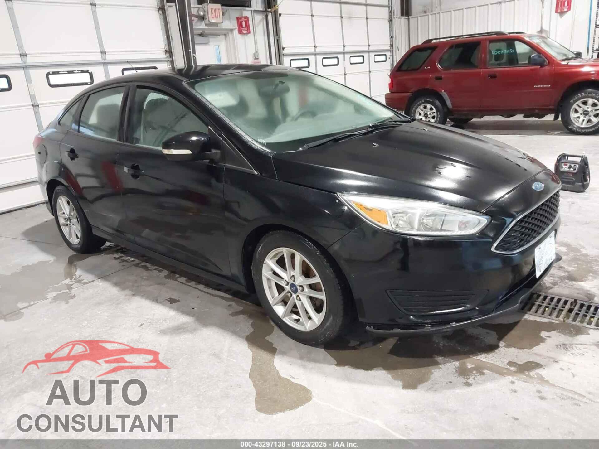 FORD FOCUS 2016 - 1FADP3F25GL271027