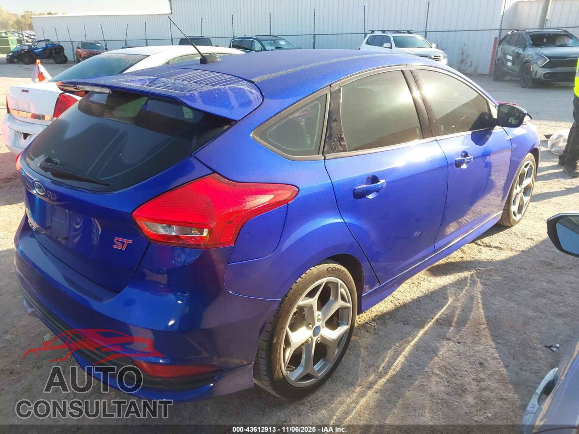 FORD FOCUS ST 2015 - 1FADP3L99FL255185