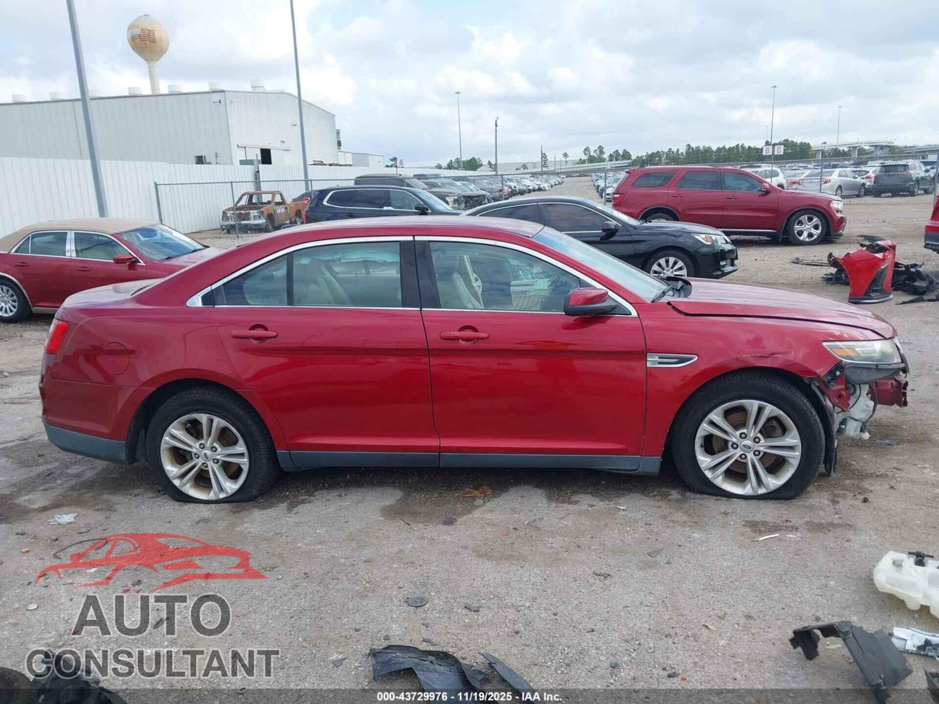 FORD TAURUS 2017 - 1FAHP2E8XHG117022