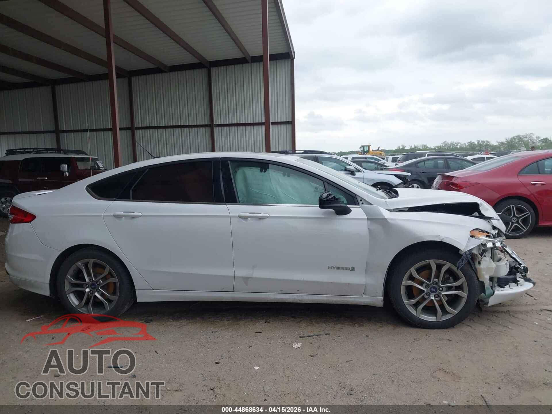 FORD FUSION HYBRID 2017 - 3FA6P0LU1HR190929