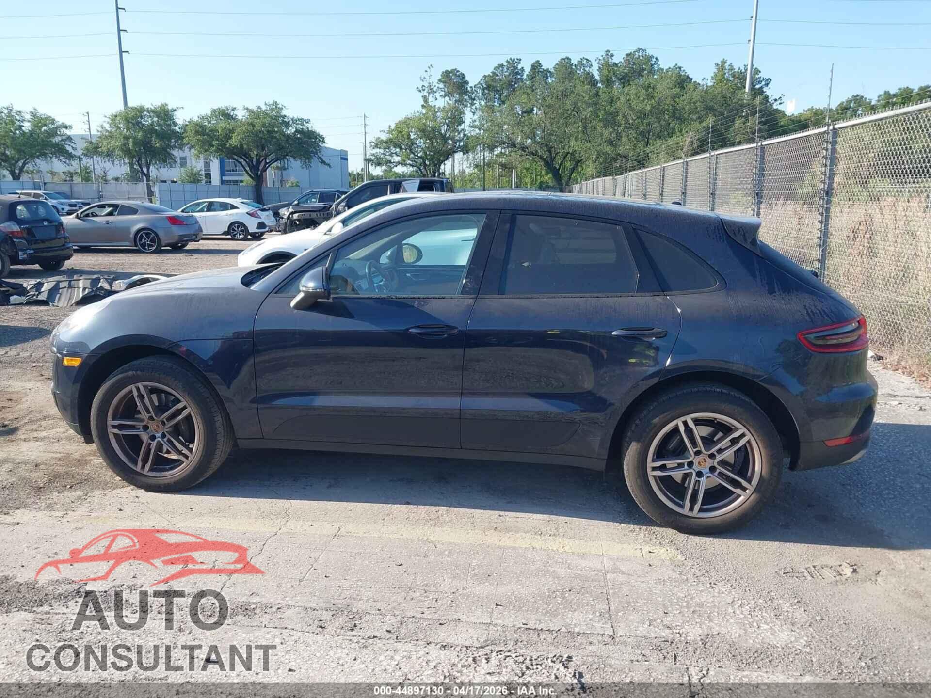 PORSCHE MACAN 2017 - WP1AA2A52HLB00665