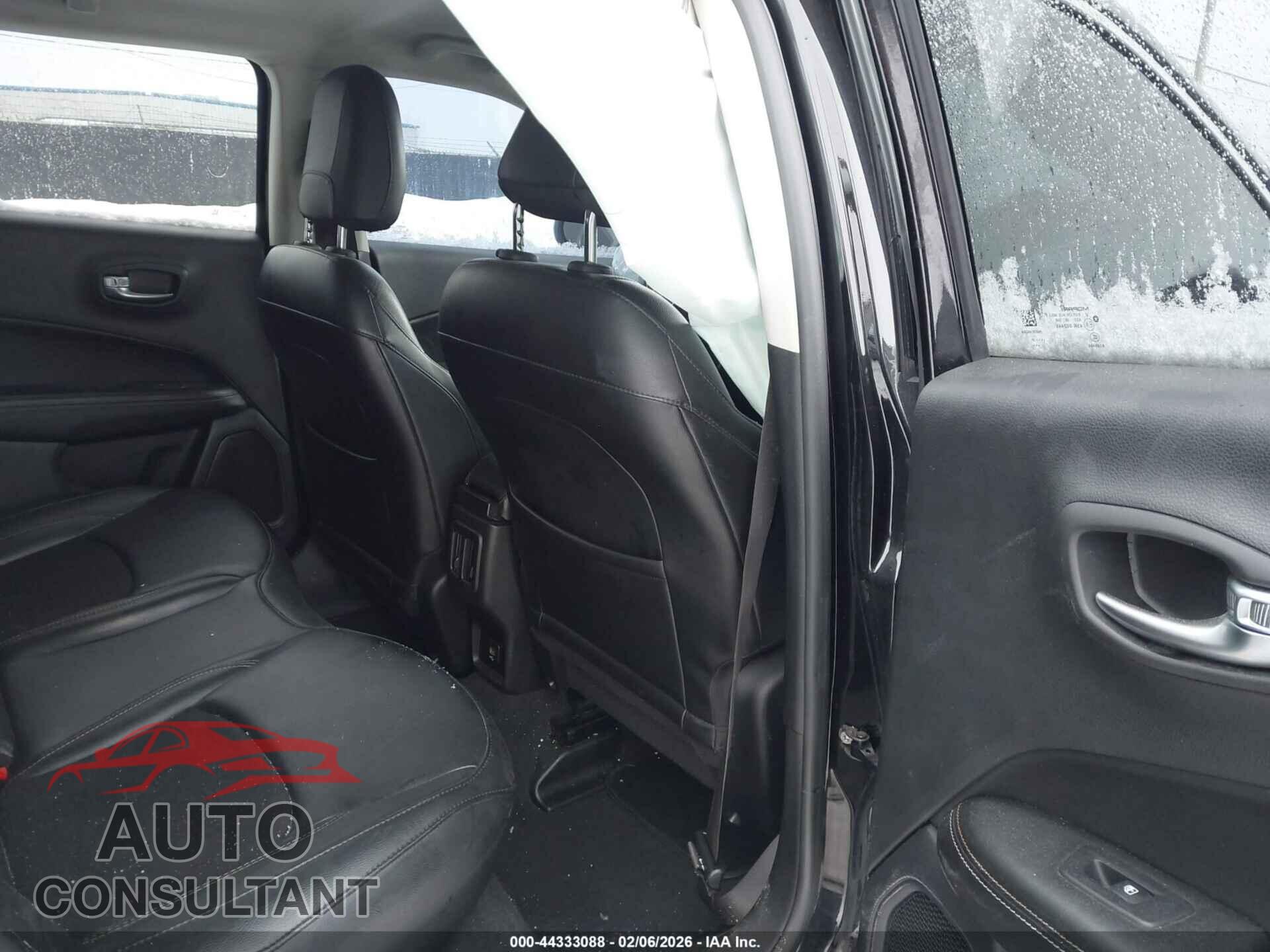 JEEP COMPASS 2020 - 3C4NJDBB8LT251817