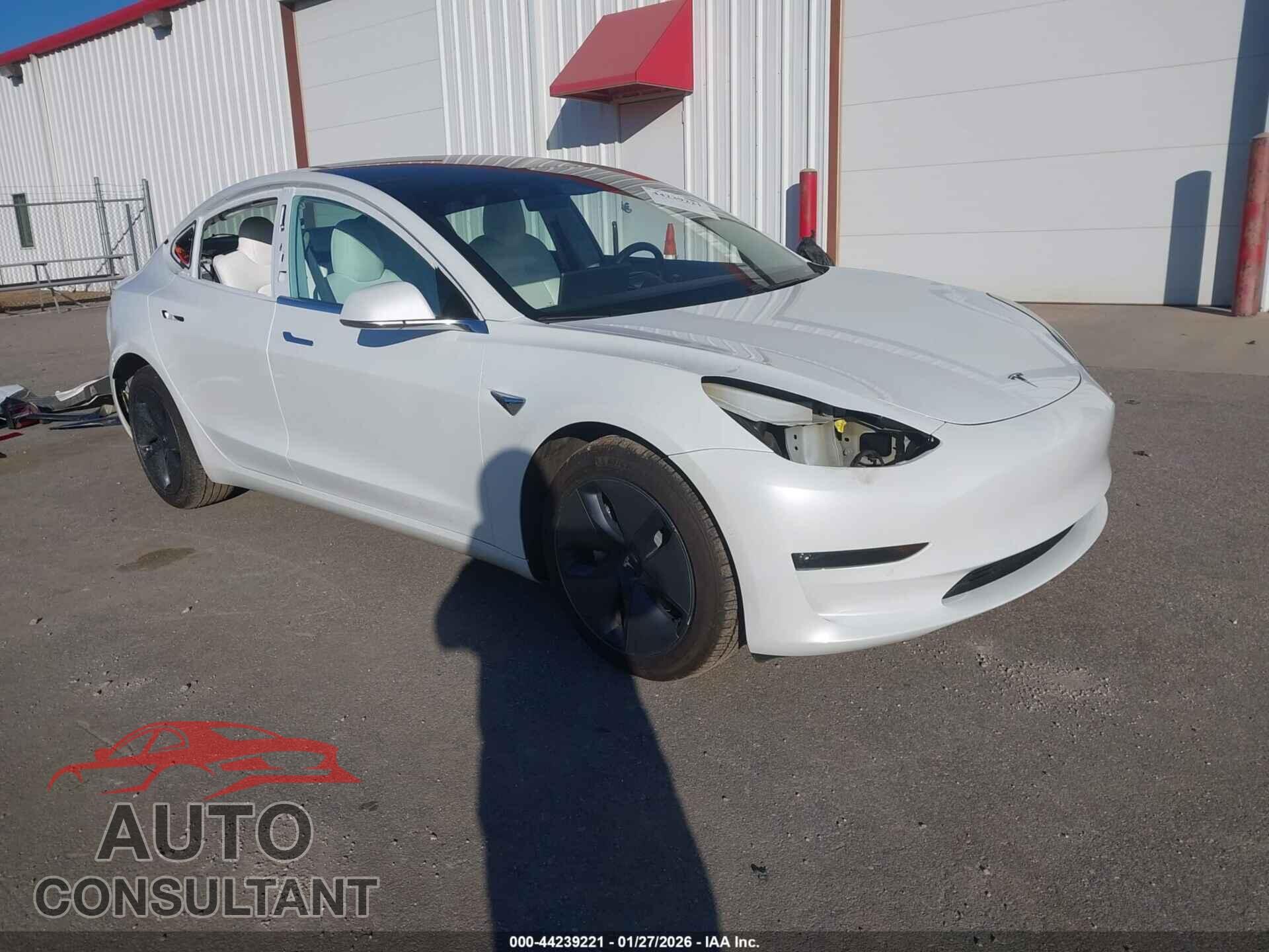 TESLA MODEL 3 2018 - 5YJ3E1EB4JF096703