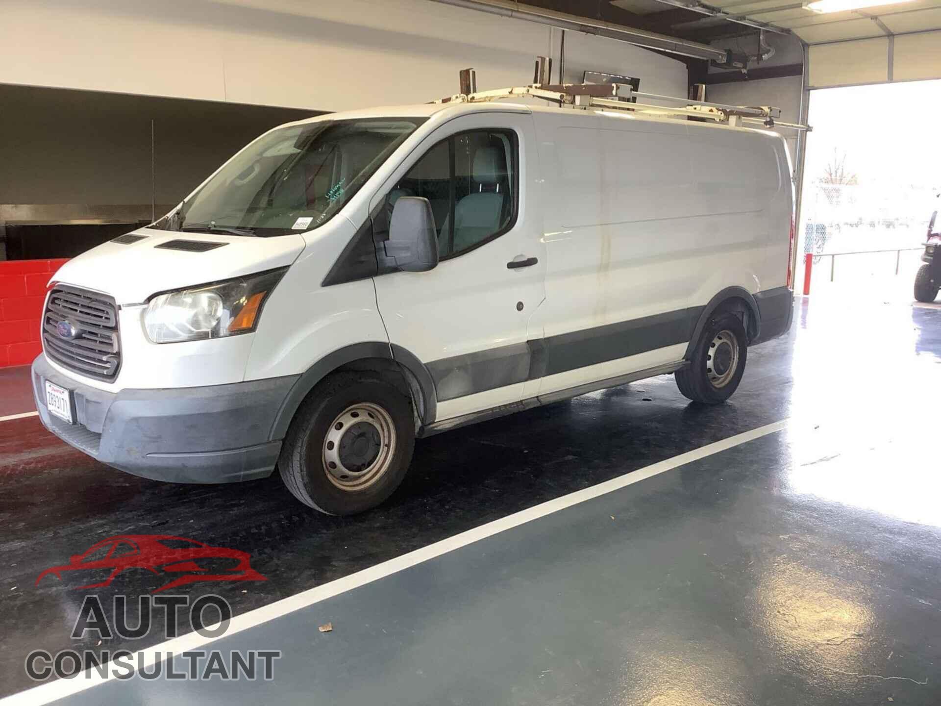 FORD TRANSIT-150 2017 - 1FTYE1YM9HKA68377